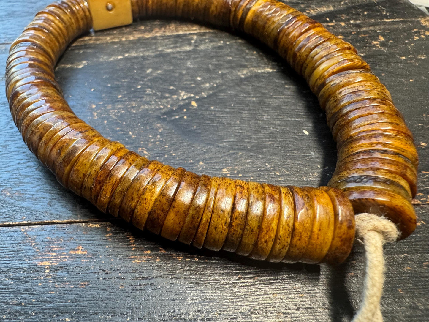 Vintage 108 Yak Bone Disc Mala with Dice Guru Bead, 15–16mm Tibetan Prayer Beads, Handcrafted Brown Yak Bone Hand Mala, Buddhist Meditation