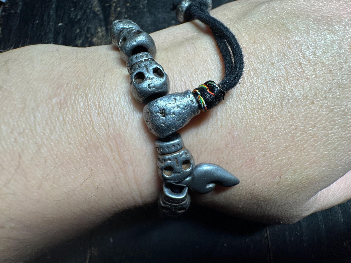 Tibetan Iron Skull Wrist Mala Bracelet, 18-Bead Charnel Ground Prayer Beads, Adjustable 7–8" Wrist, Impermanence Protection Amulet