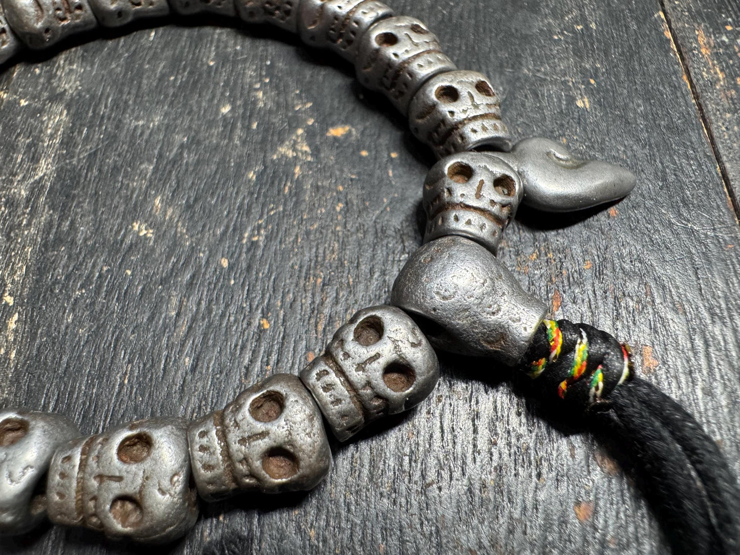 Tibetan Iron Skull Wrist Mala Bracelet, 18-Bead Charnel Ground Prayer Beads, Adjustable 7–8" Wrist, Impermanence Protection Amulet
