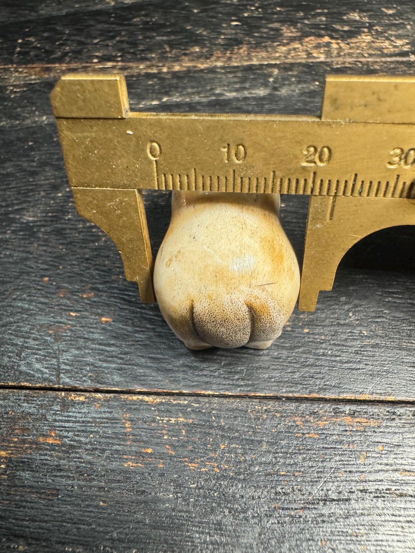 Hand Carved Deer Antler Hippo Netsuke Figurine, Miniature Hippopotamus Talisman, Natural Stag Antler Carving, Pocket Animal Sculpture