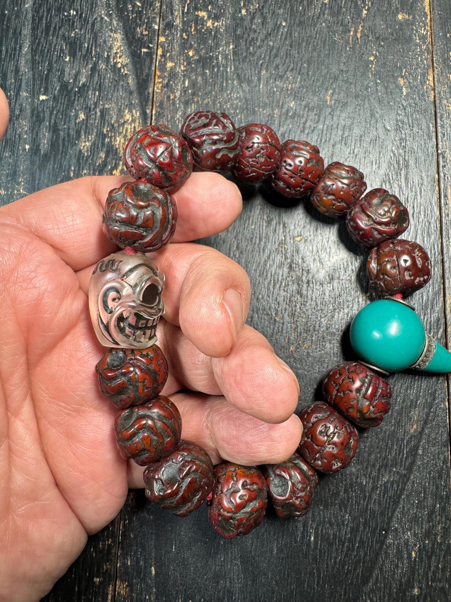 Carved Bodhi Seed Skull Bracelet – Tibetan Chitipati Style Beads with Glass Skull & Green Guru Bead – Tantric Protection Bracelet