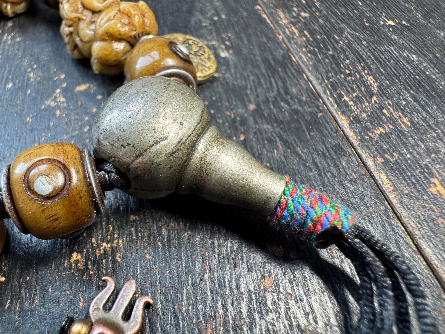 Tibetan Yak Bone Pixiu Bracelet with Brass Guru Bead, Hand Carved Fu Dog Wealth Talisman Bracelet, Tibetan Bone Bead Bracelet with Mantra Sp
