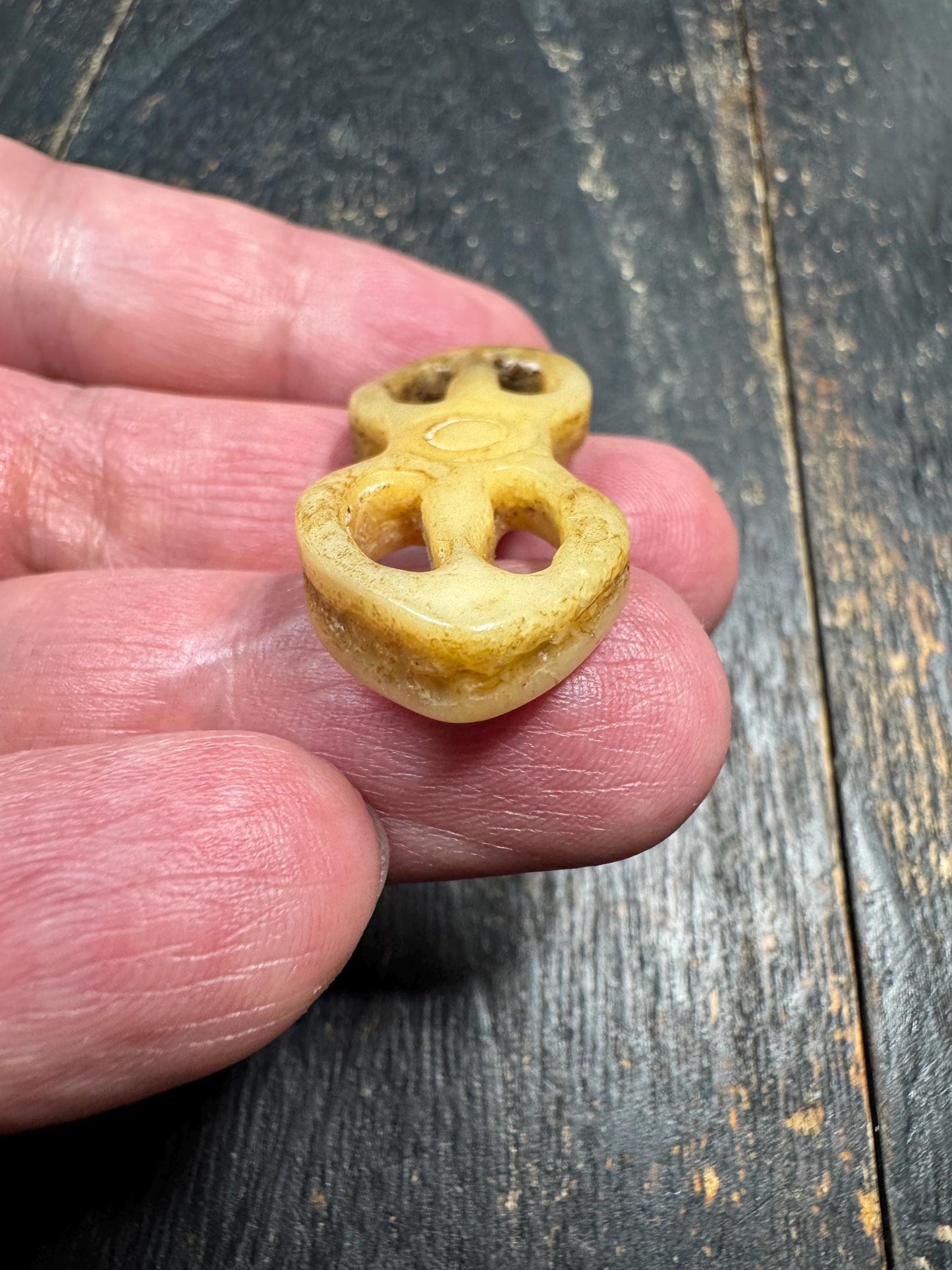 Hand Carved Yak Bone Vajra Pendant – Tibetan Dorje Amulet – Himalayan Spiritual Protection Talisman – Rustic Tribal Jewelry