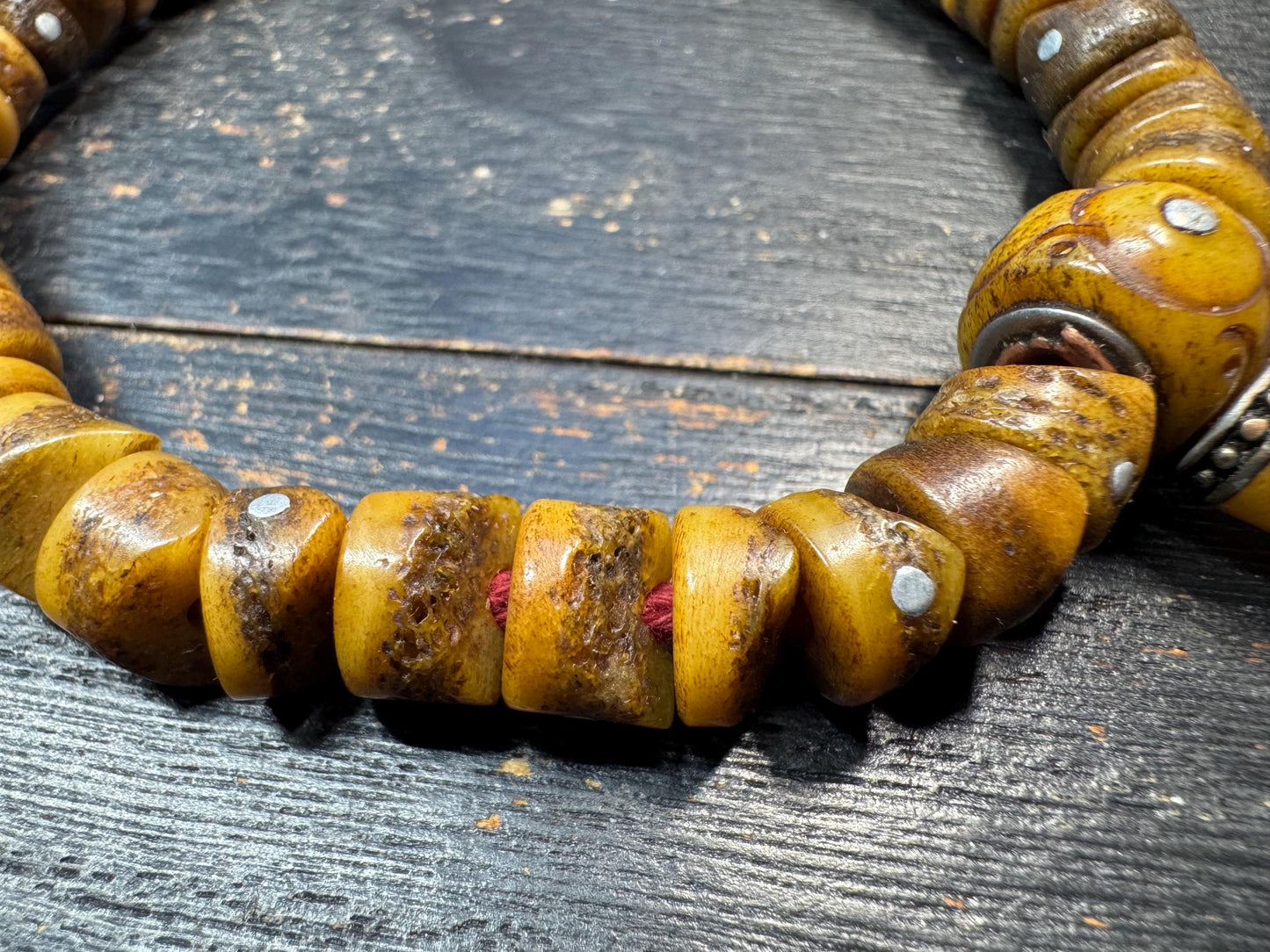 10mm Yak Bone Hand Mala – Tibetan Style Prayer Beads, Handheld Meditation Counter, Rustic Bone Wrist Mala with Guru Bead