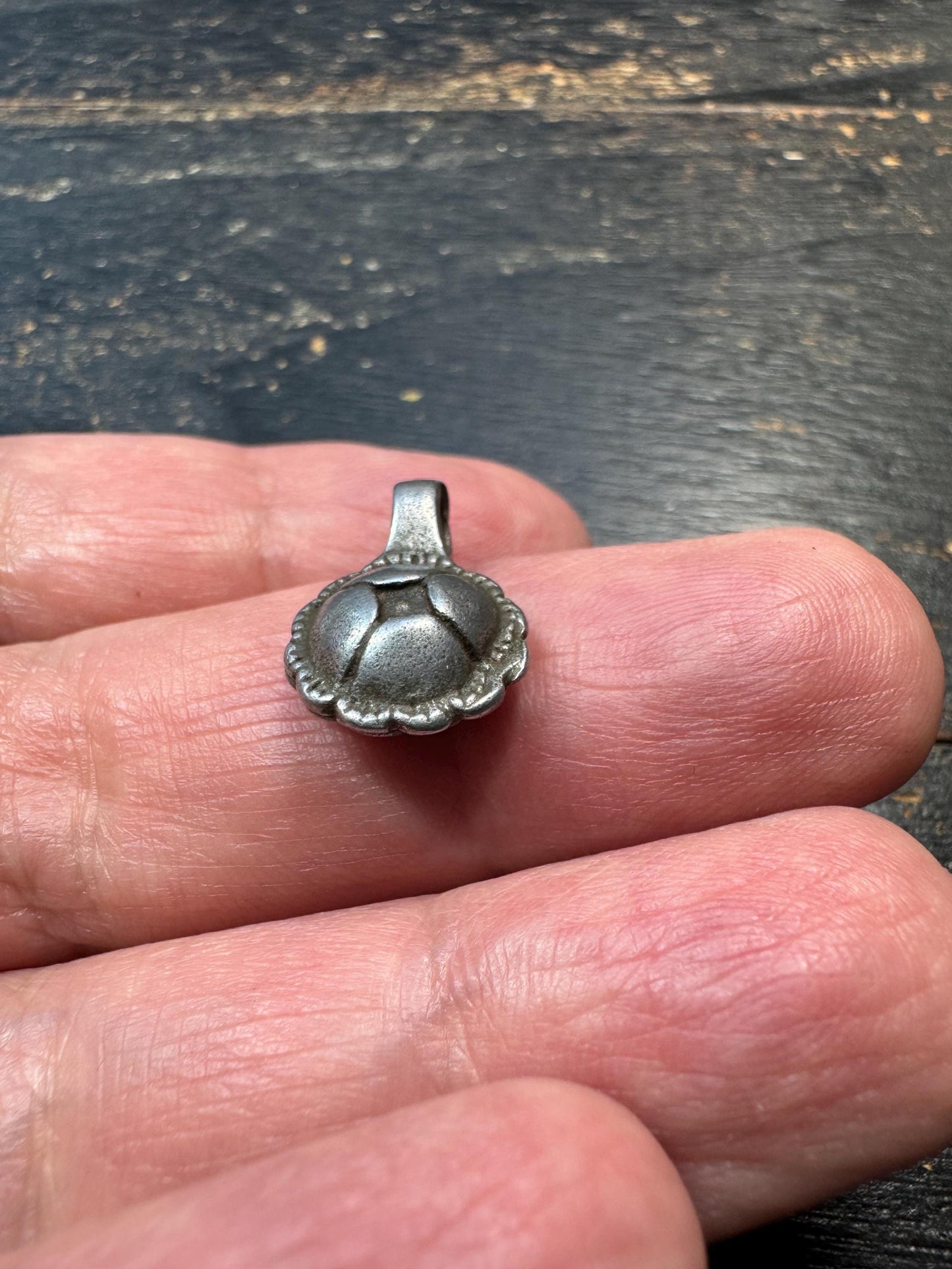 Tibetan Sky Iron Thokcha Clip Pendant – Lotus Style Amulet Connector, Himalayan Ritual Charm, Rustic Mala Attachment