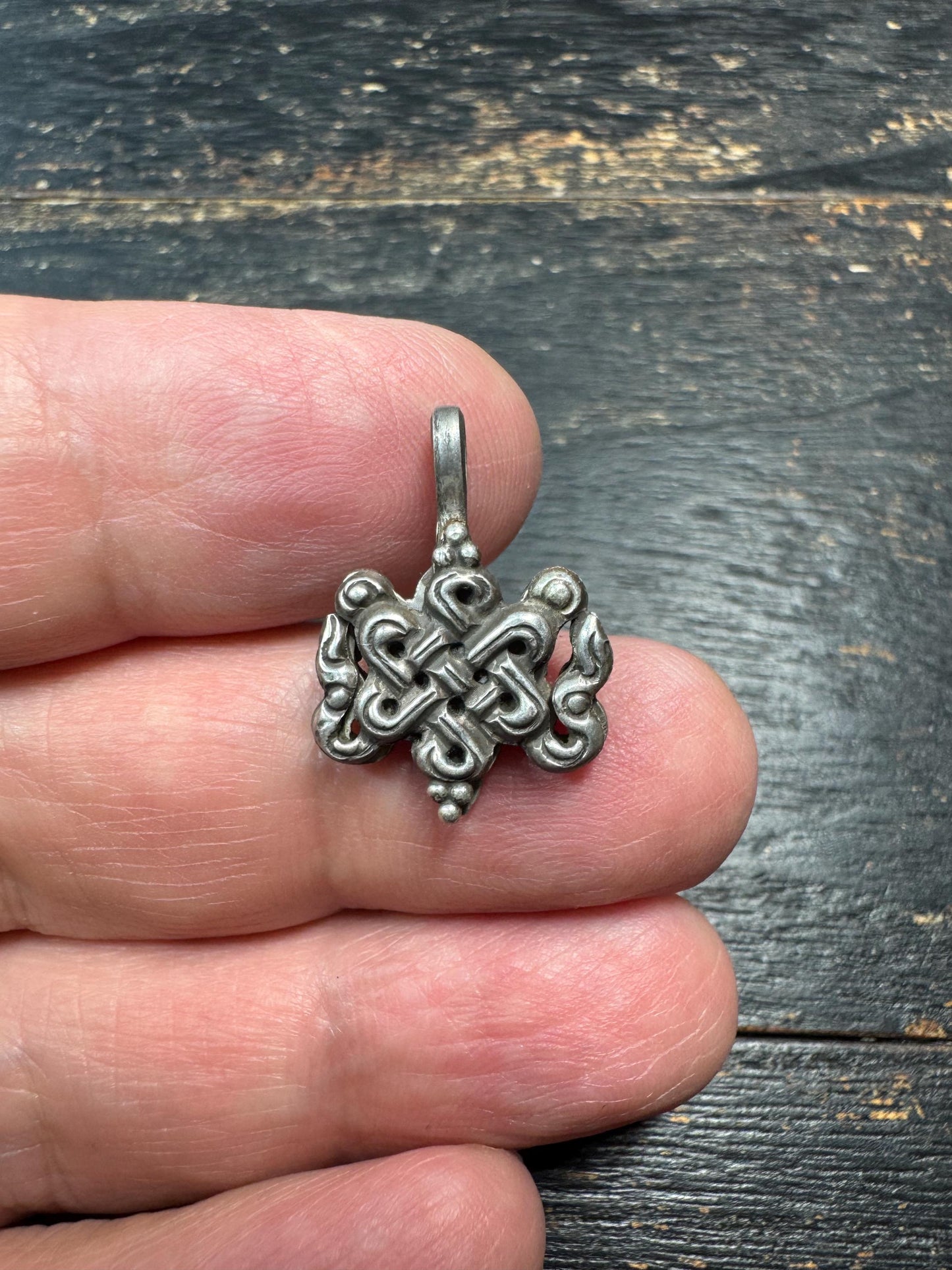 Sterling Silver Endless Knot Mala Counter Clip, Tibetan Ashtamangala Prayer Beads Accessory, 925 Silver Buddhist Charm