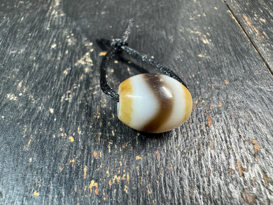Tibetan Agate Water Wave Dzi Bead Pendant – Natural Flow Pattern Dzi – Protection & Energy Balance Amulet Necklace