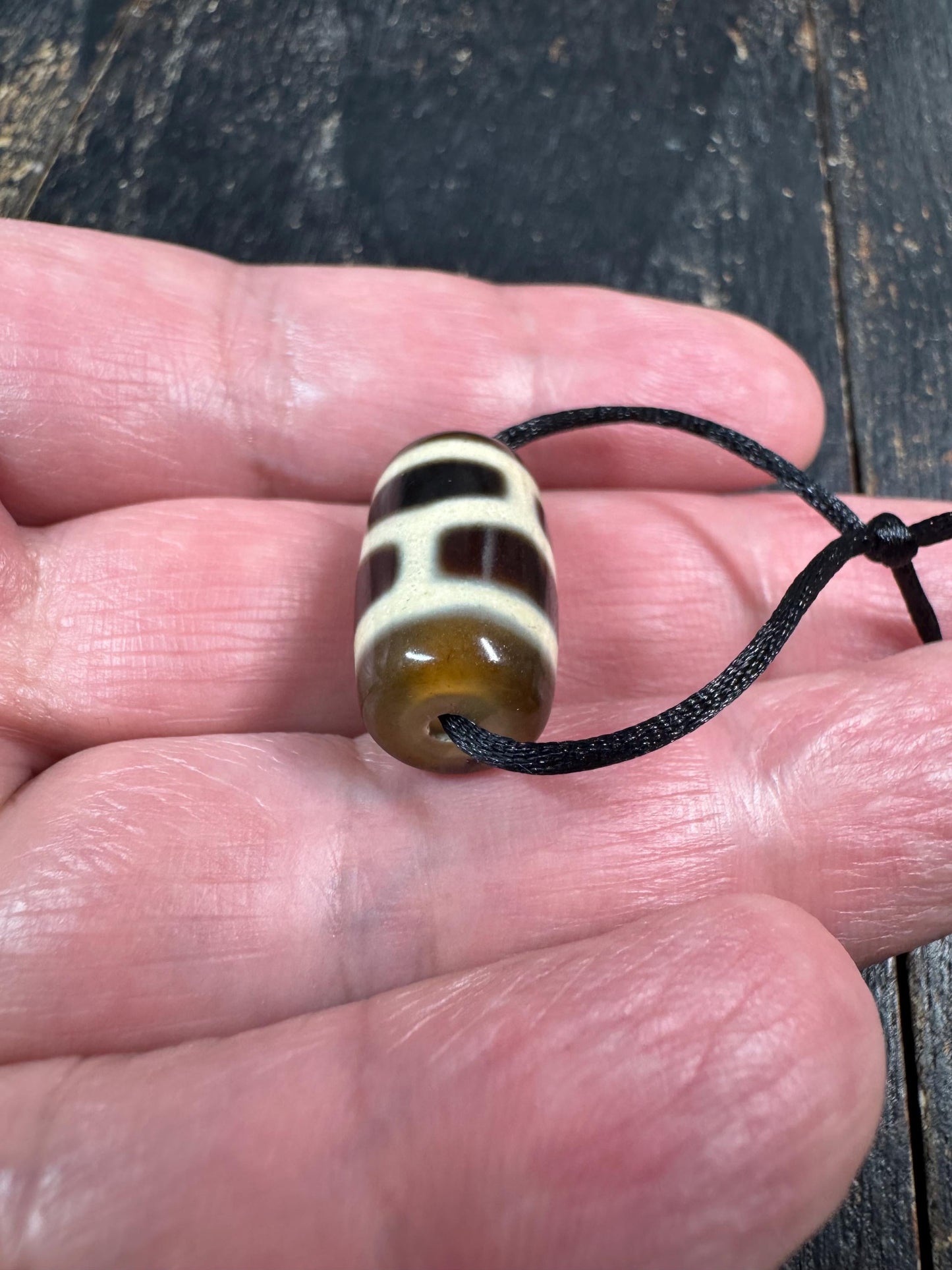 Tibetan Agate Turtle Shell Dzi Bead Pendant – Longevity & Protection Amulet – Natural Agate Tibetan Style Dzi Necklace