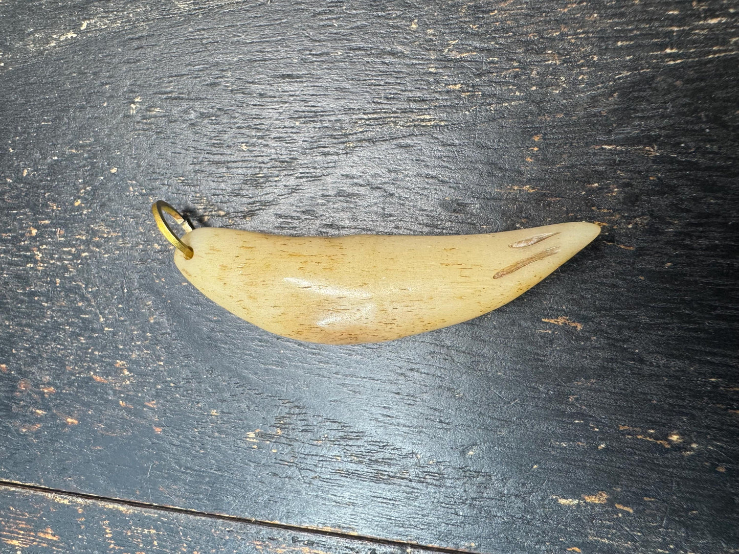 Yak Bone Tooth Pendant – Tibetan Style Talisman Charm, Tribal Fang Amulet, Himalayan Spiritual Necklace Pendant