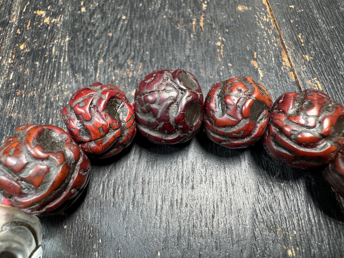 Carved Bodhi Seed Skull Bracelet – Tibetan Chitipati Style Beads with Glass Skull & Green Guru Bead – Tantric Protection Bracelet