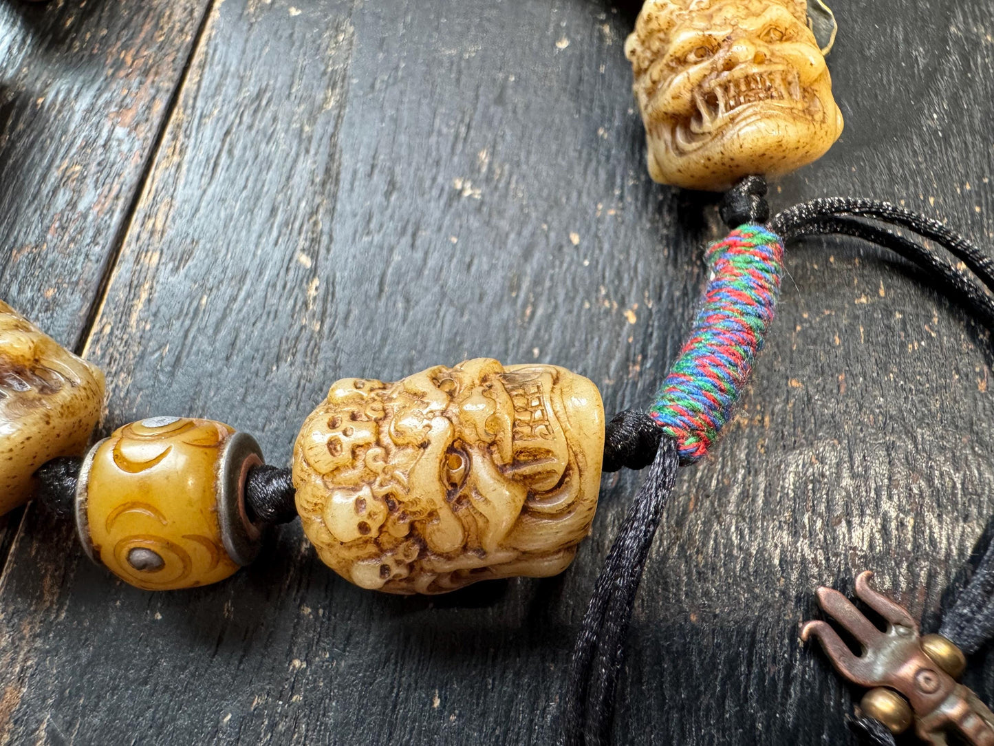 Tibetan Yak Bone Mahakala Bracelet, Hand Carved Wrathful Deity Skull Bracelet, Himalayan Buddhist Protection Amulet, Tantric Bone Bead Brace