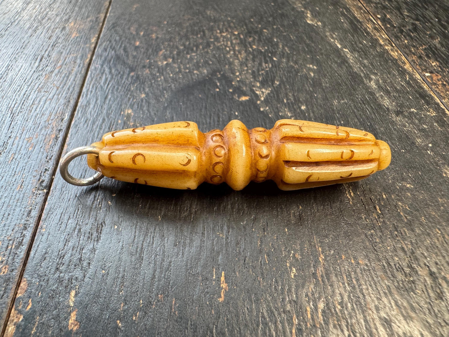 Hand Carved Yak Bone Vajra Pendant – Tibetan Dorje Amulet with Mantra Dots, Himalayan Spiritual Protection Talisman