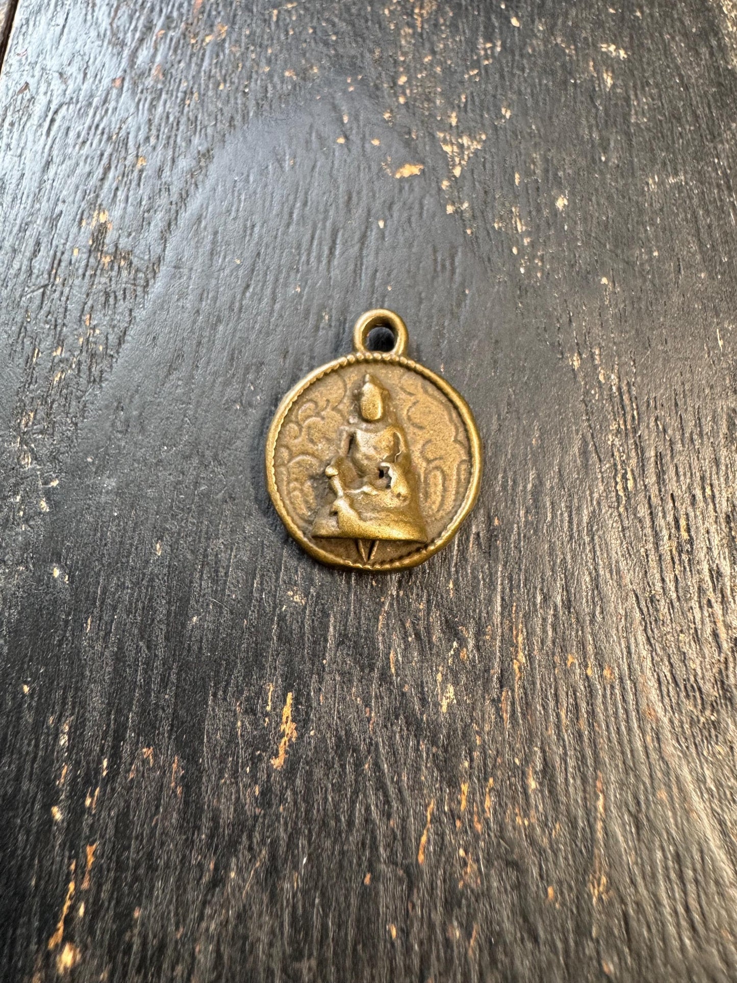 Vintage Tibetan Style Buddha Pendant – Brass Buddhist Amulet with Vajra Symbol, Meditation Buddha Talisman