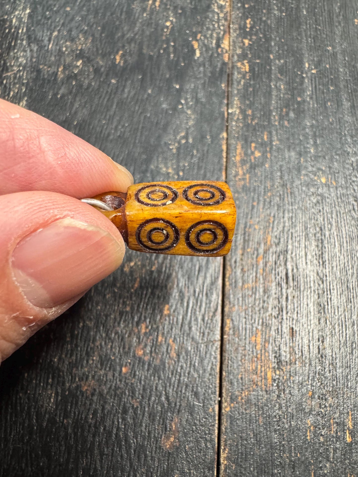 Hand Carved Yak Bone Amulet Pendant – Tibetan Style Protective Charm with Four-Sided Circle Motif