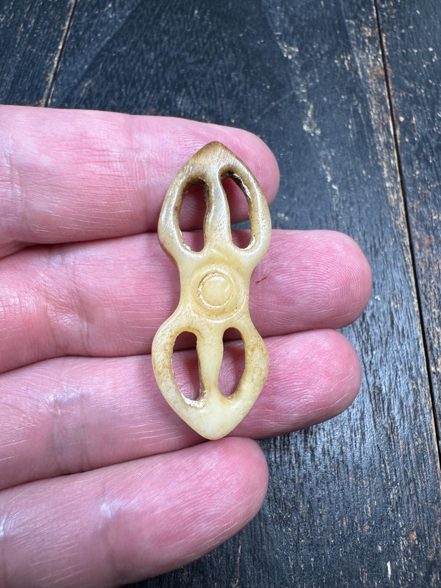Hand Carved Yak Bone Vajra Pendant – Tibetan Dorje Amulet – Himalayan Spiritual Protection Talisman – Rustic Tribal Jewelry