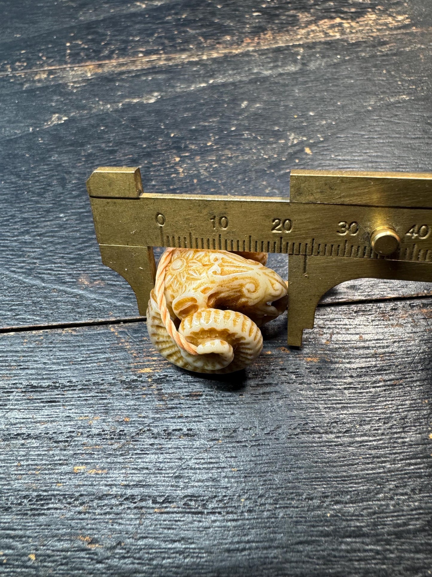 Hand Carved Deer Antler Ram Guru Bead – Tibetan Style Ram Head Focal Bead, Natural Antler Mala Centerpiece, Rustic Tribal Jewelry Making Sup