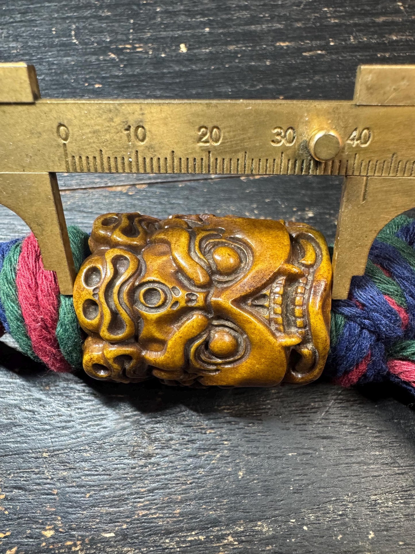 Tibetan Mahakala Yak Bone Pendant – Hand Carved Protector Mask Amulet, Himalayan Buddhist Wrathful Deity Ornament with Cord