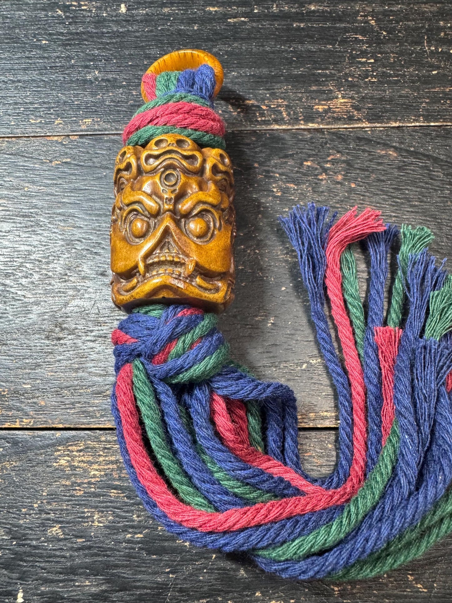Tibetan Mahakala Yak Bone Pendant – Hand Carved Protector Mask Amulet, Himalayan Buddhist Wrathful Deity Ornament with Cord