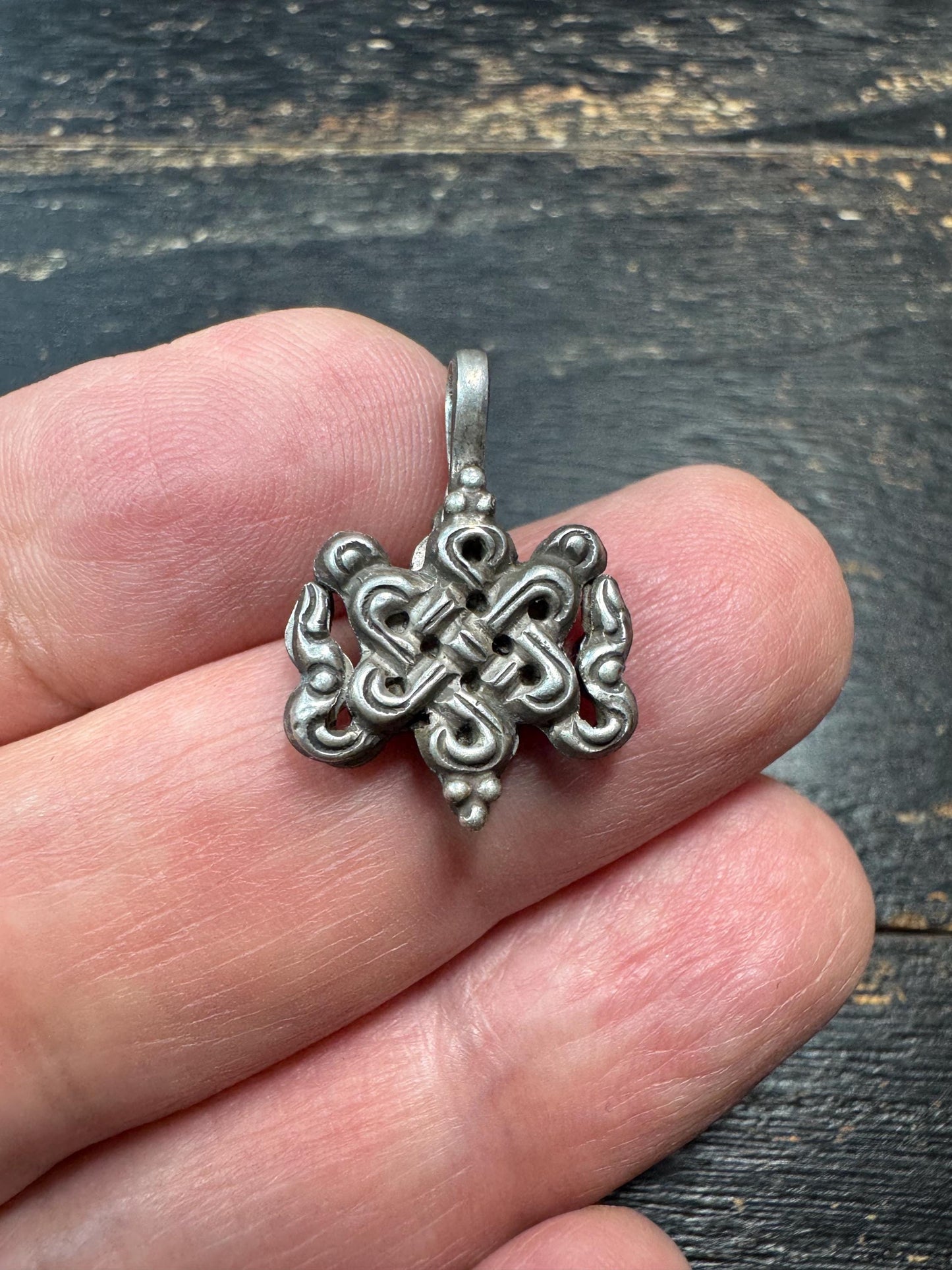 Sterling Silver Endless Knot Mala Counter Clip, Tibetan Ashtamangala Prayer Beads Accessory, 925 Silver Buddhist Charm