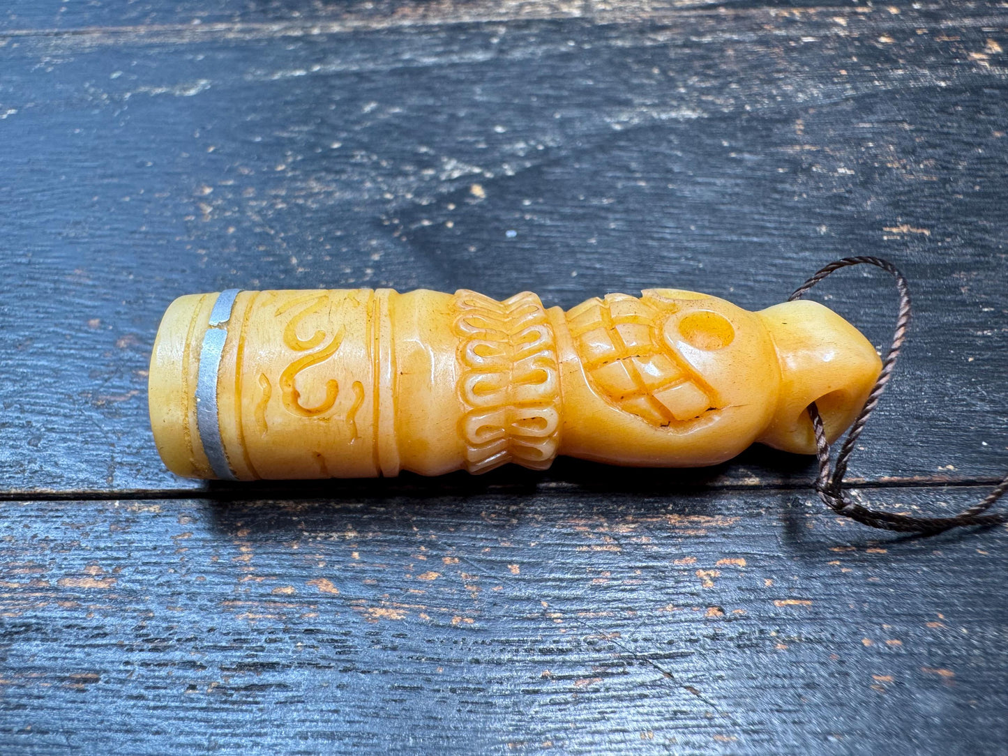 Tibetan Yak Bone Skull Amulet Pendant with Om Seal Base – Hand Carved Charnel Ground Talisman, Buddhist Protection Charm, Ritual Stamp Penda