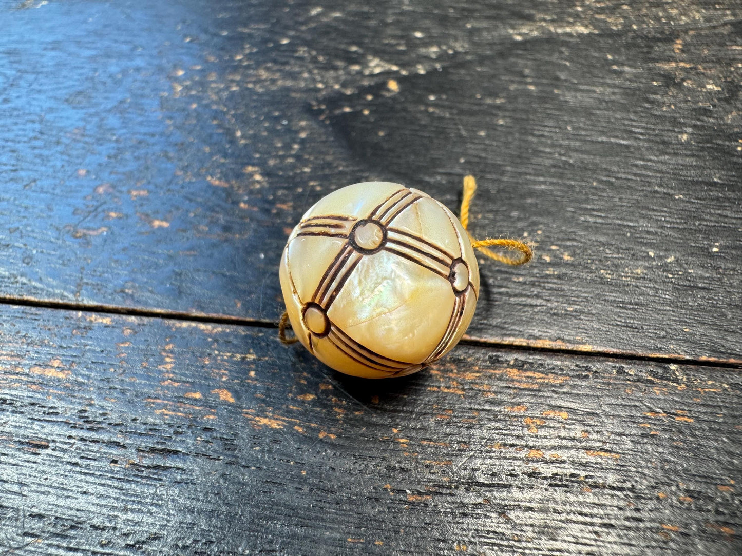 Tibetan Conch Shell Carved Bead Pendant – Hand Engraved Mandala Cross Pattern, Traditional Protective Amulet Bead