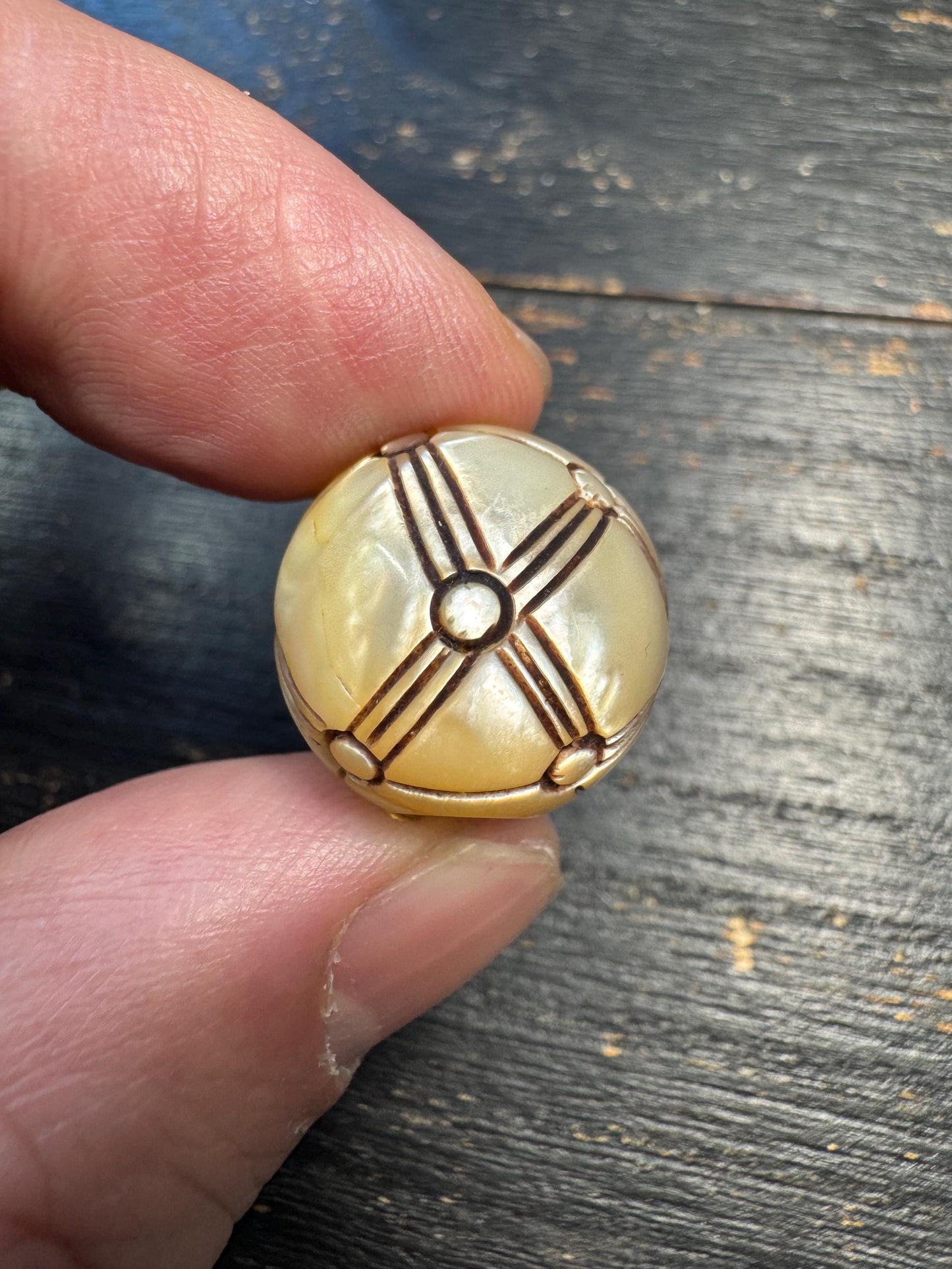 Tibetan Conch Shell Carved Bead Pendant – Hand Engraved Mandala Cross Pattern, Traditional Protective Amulet Bead