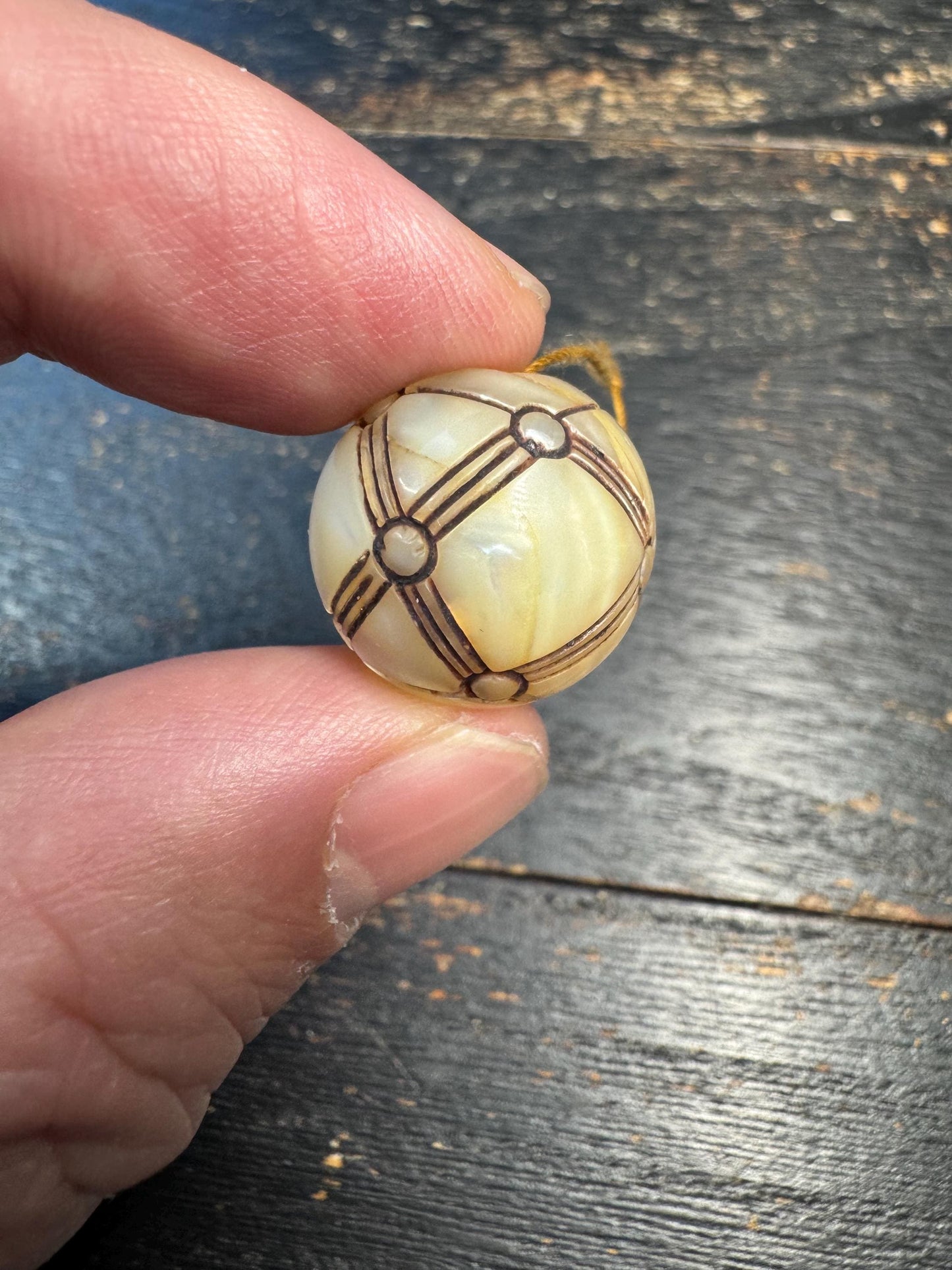 Tibetan Conch Shell Carved Bead Pendant – Hand Engraved Mandala Cross Pattern, Traditional Protective Amulet Bead