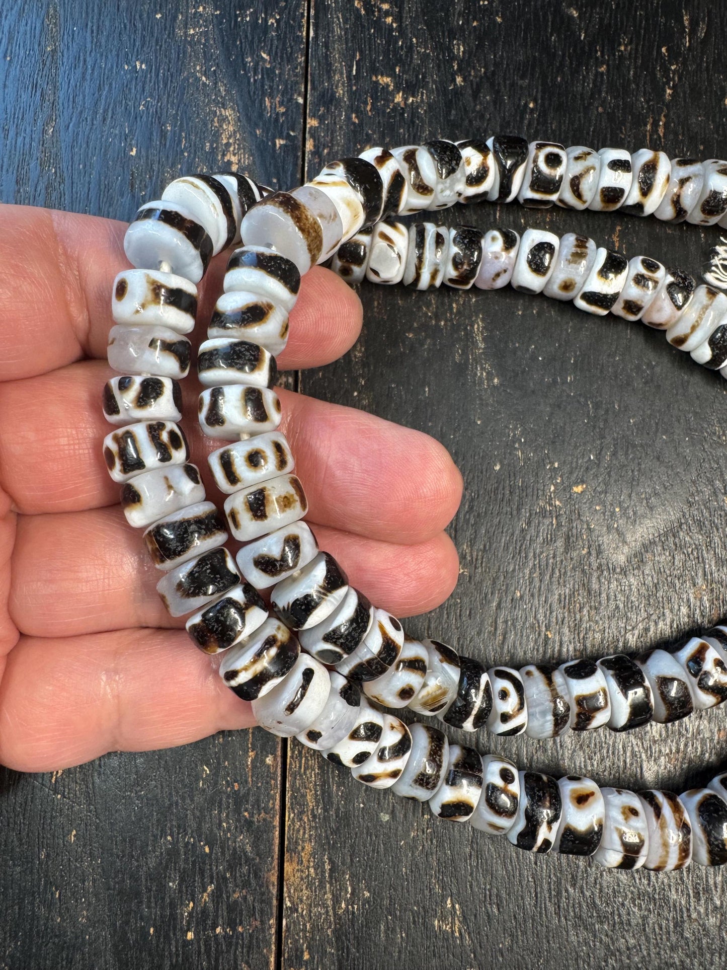 108 Tibetan Dzi Bead Fragment Mala – Black White Agate Broken Dzi Necklace, Antique Style Protection Beads, Himalayan Prayer Mala