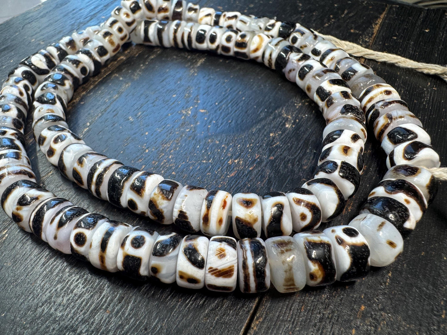 108 Tibetan Dzi Bead Fragment Mala – Black White Agate Broken Dzi Necklace, Antique Style Protection Beads, Himalayan Prayer Mala