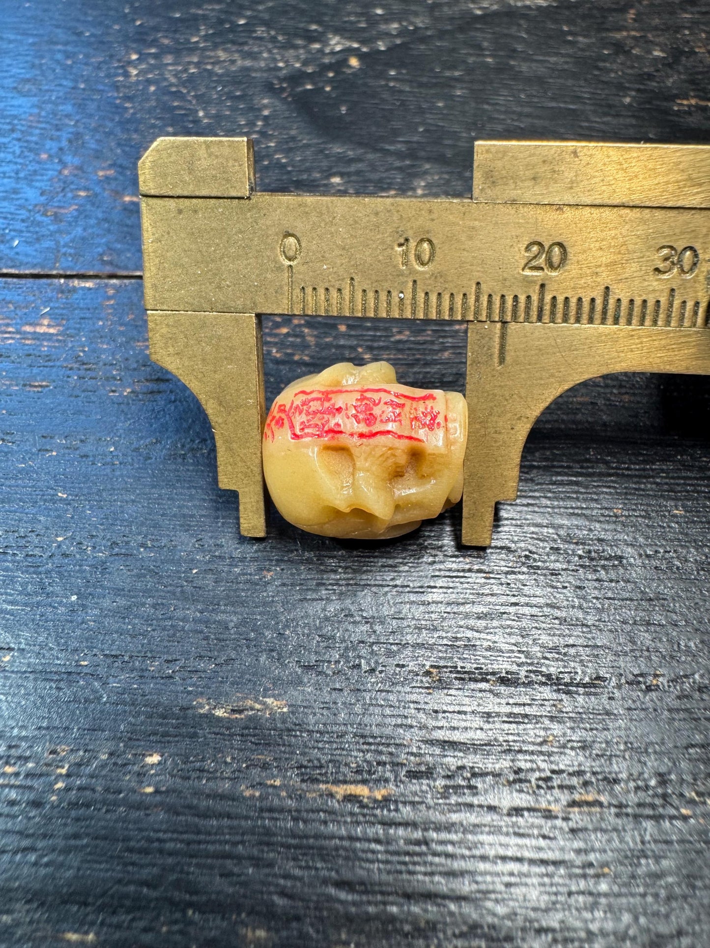 Tibetan Yak Bone Skull Bead Pendant – Hand Carved Kapala Amulet with Red Mantra, Himalayan Ritual Talisman, Vintage Style