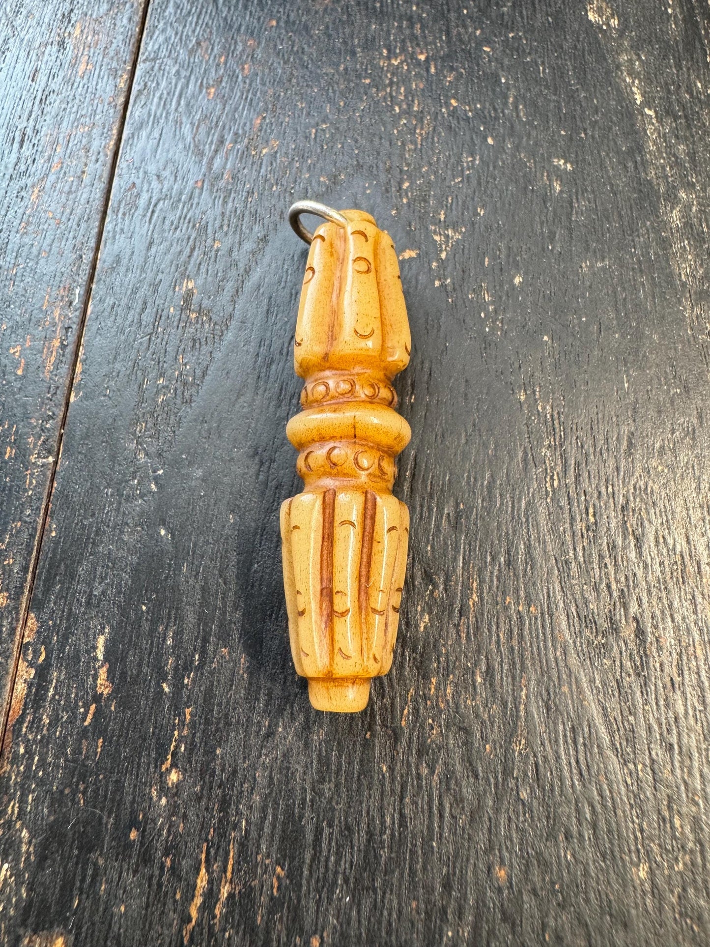 Hand Carved Yak Bone Vajra Pendant – Tibetan Dorje Amulet with Mantra Dots, Himalayan Spiritual Protection Talisman