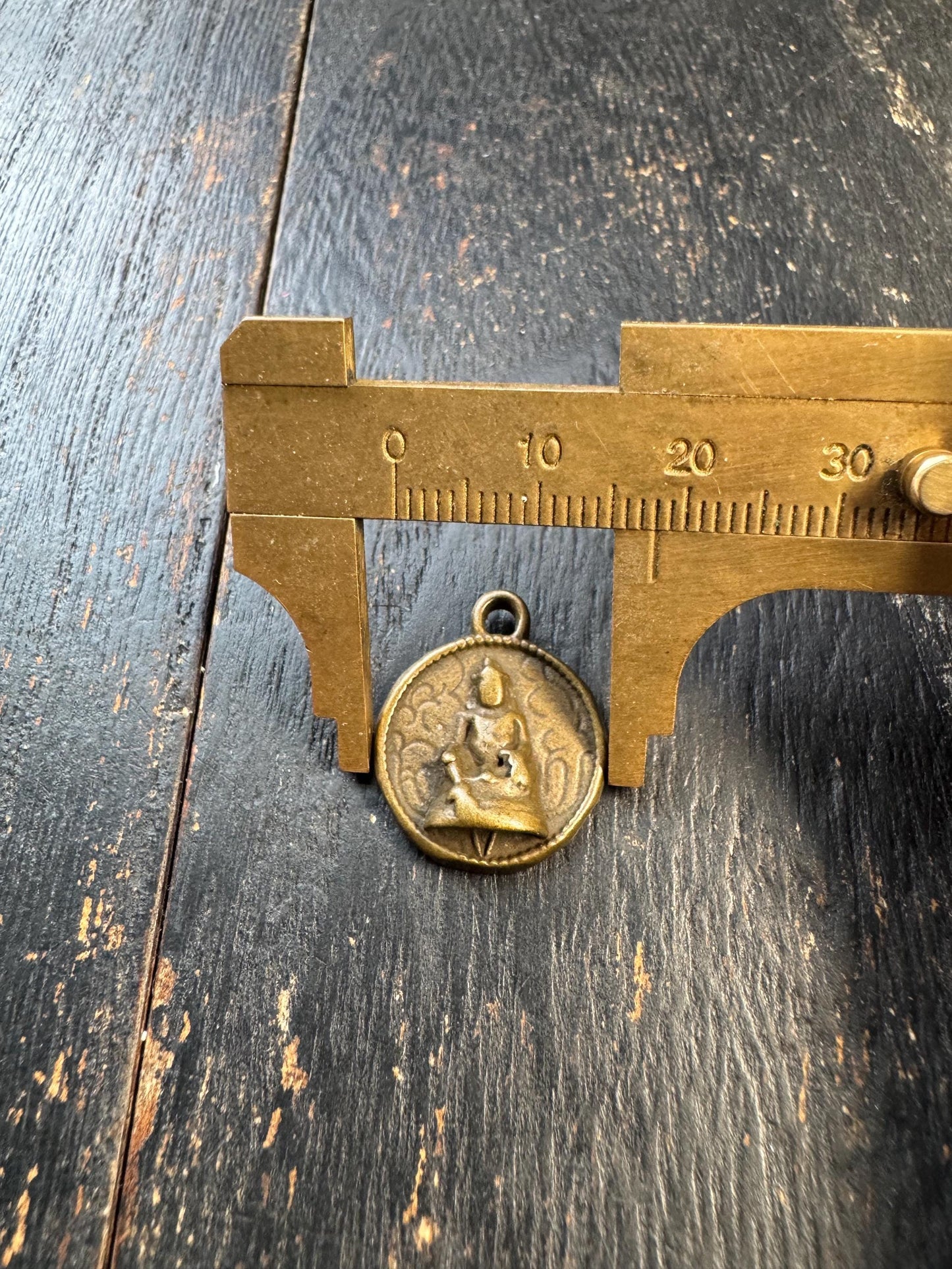 Vintage Tibetan Style Buddha Pendant – Brass Buddhist Amulet with Vajra Symbol, Meditation Buddha Talisman