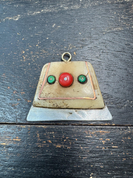 intage Tibetan Flint Striker Fire Steel – Himalayan Chukmuk Fire Starter with Bone and Turquoise Coral Inlay