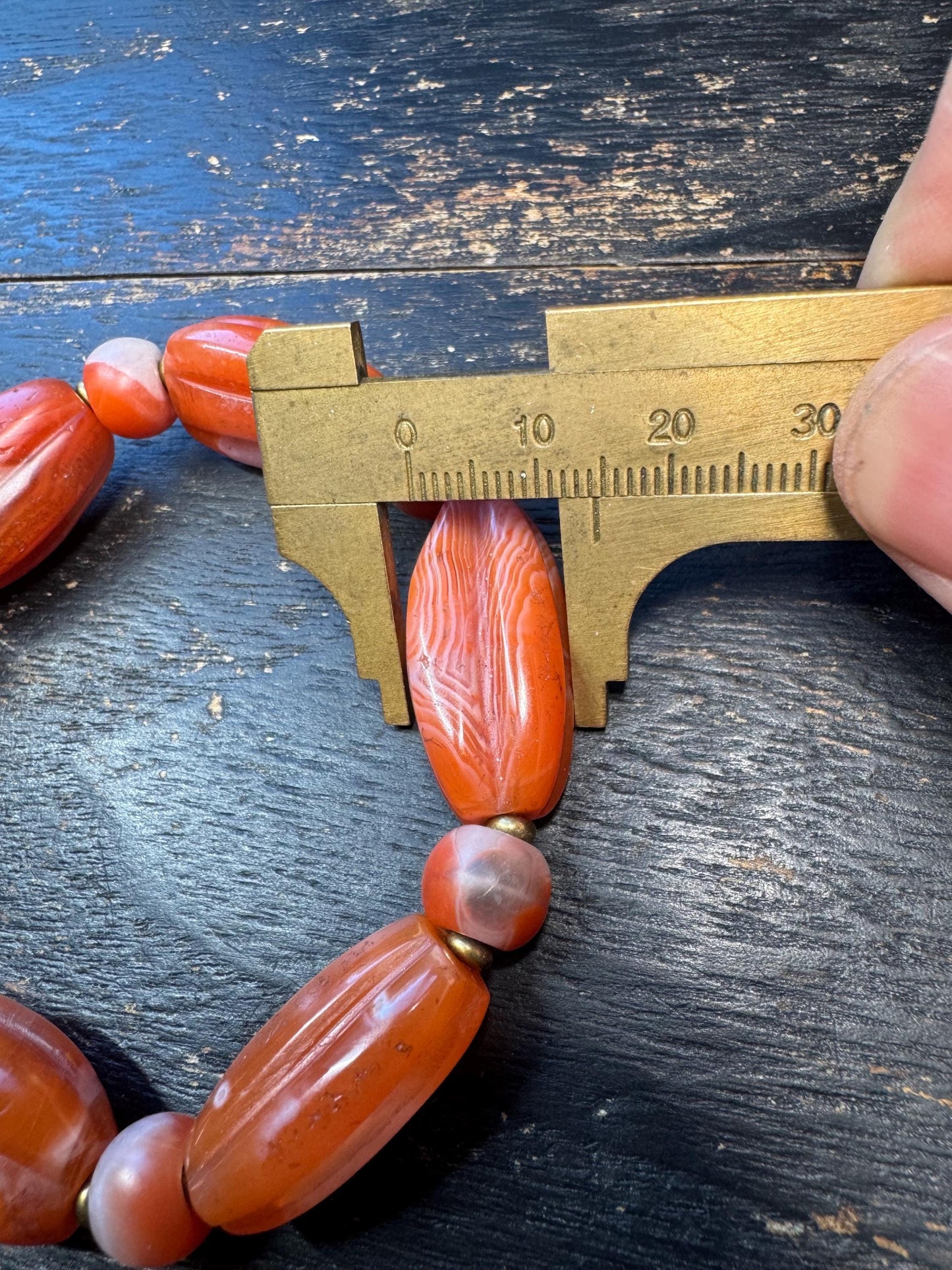 Natural Nanhong Agate Bracelet – Large Barrel Beads, Warm Red Carnelian Tones, Statement Stretch Bracelet, Artisan Jewelry