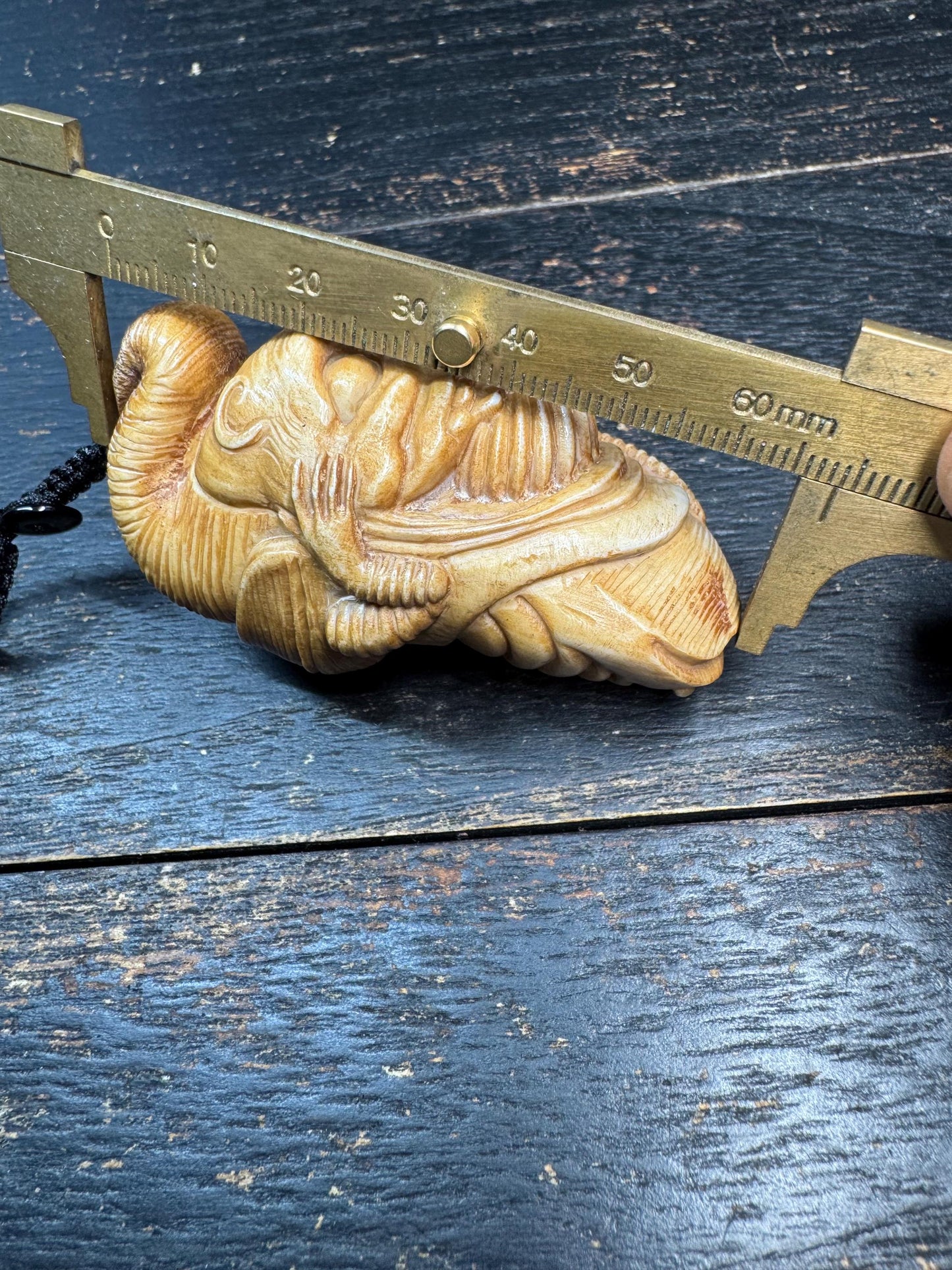 Tibetan Deer Antler Demon Yogi Pendant – Gluttony Manifestation Talisman, Wrathful Ascetic Carving, Dark Desire Amulet