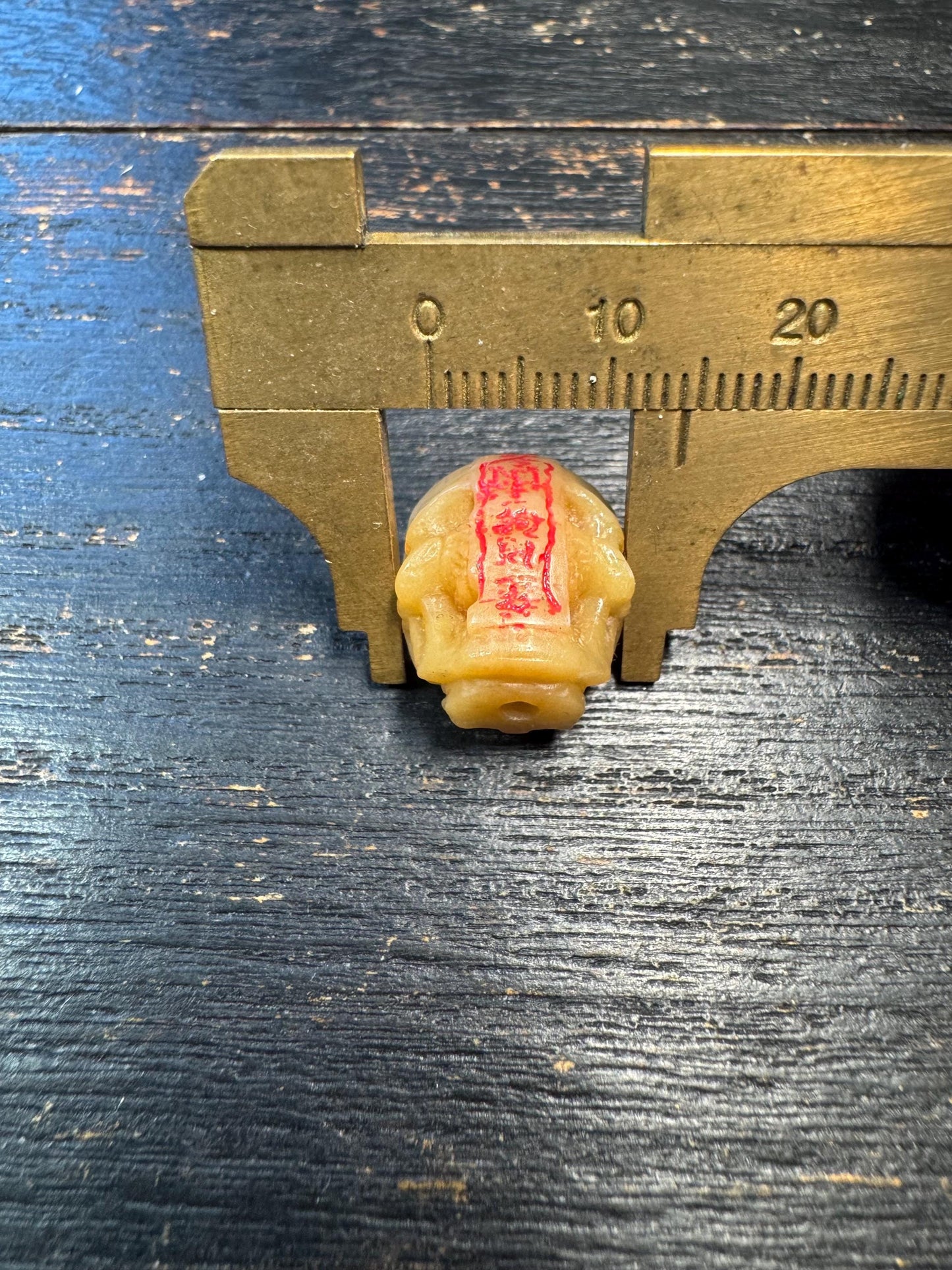 Tibetan Yak Bone Skull Bead Pendant – Hand Carved Kapala Amulet with Red Mantra, Himalayan Ritual Talisman, Vintage Style