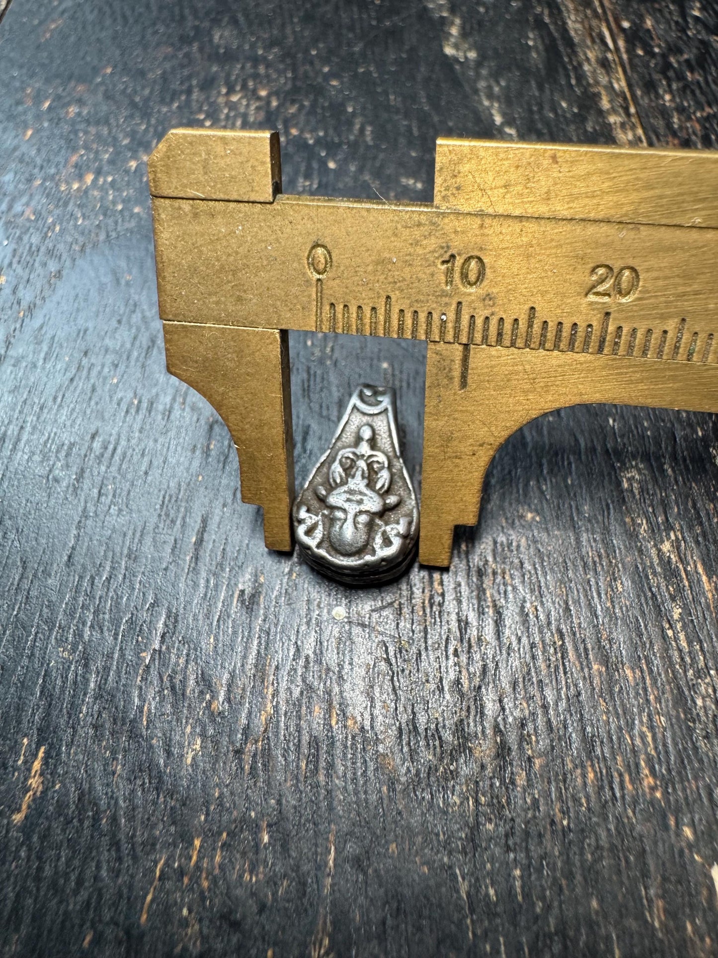 Tibetan Green Tara Amulet Bead – Thogchag Style Iron Pendant, Mini Protective Mala Component, Antique Buddhist Ritual Jewelry