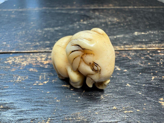 Hand Carved Deer Antler Elephant Pendant, Mini Elephant Figurine, Animal Charm, Natural Antler Carving, Lucky Elephant Gift