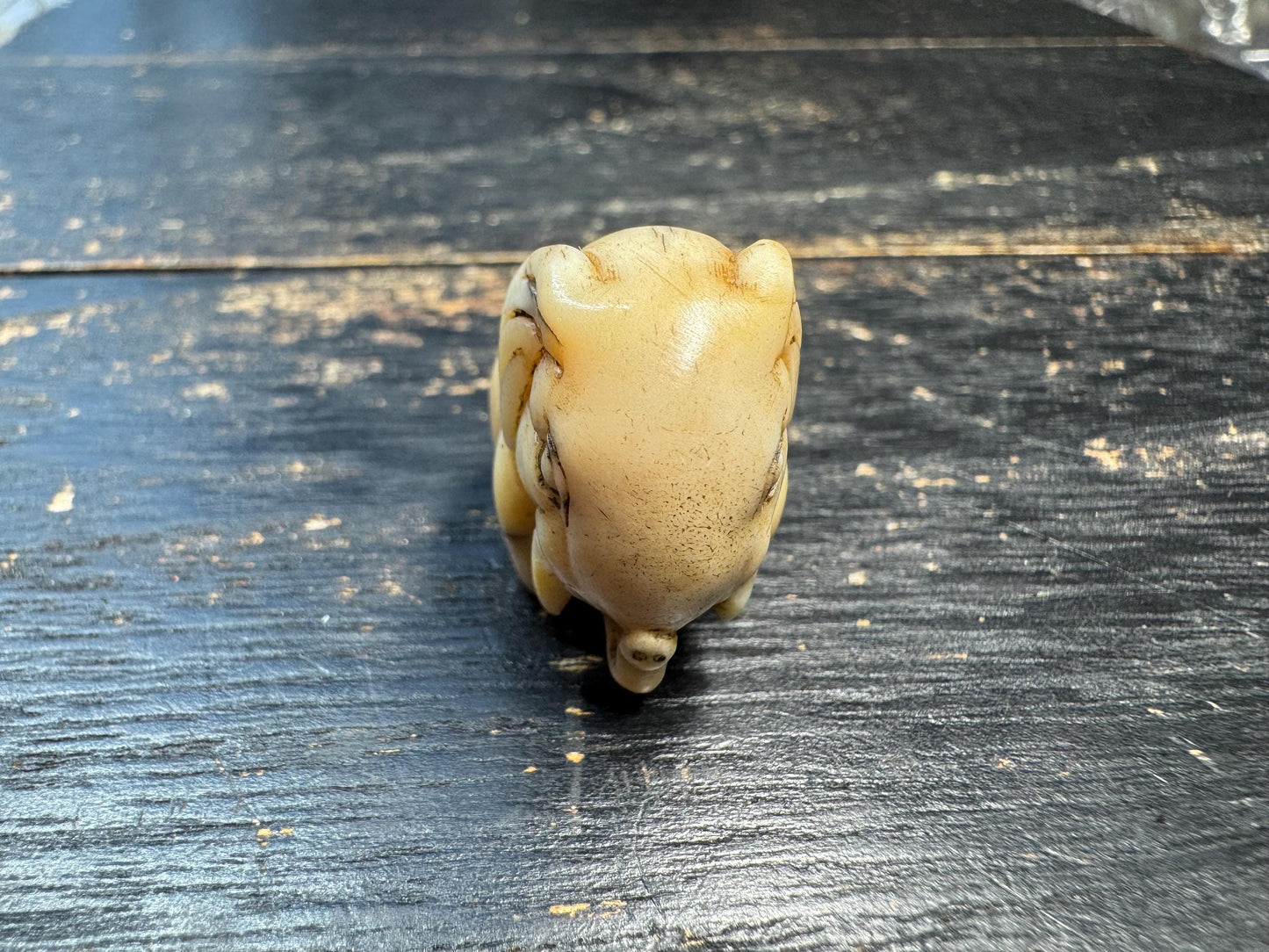 Hand Carved Deer Antler Elephant Pendant, Mini Elephant Figurine, Animal Charm, Natural Antler Carving, Lucky Elephant Gift