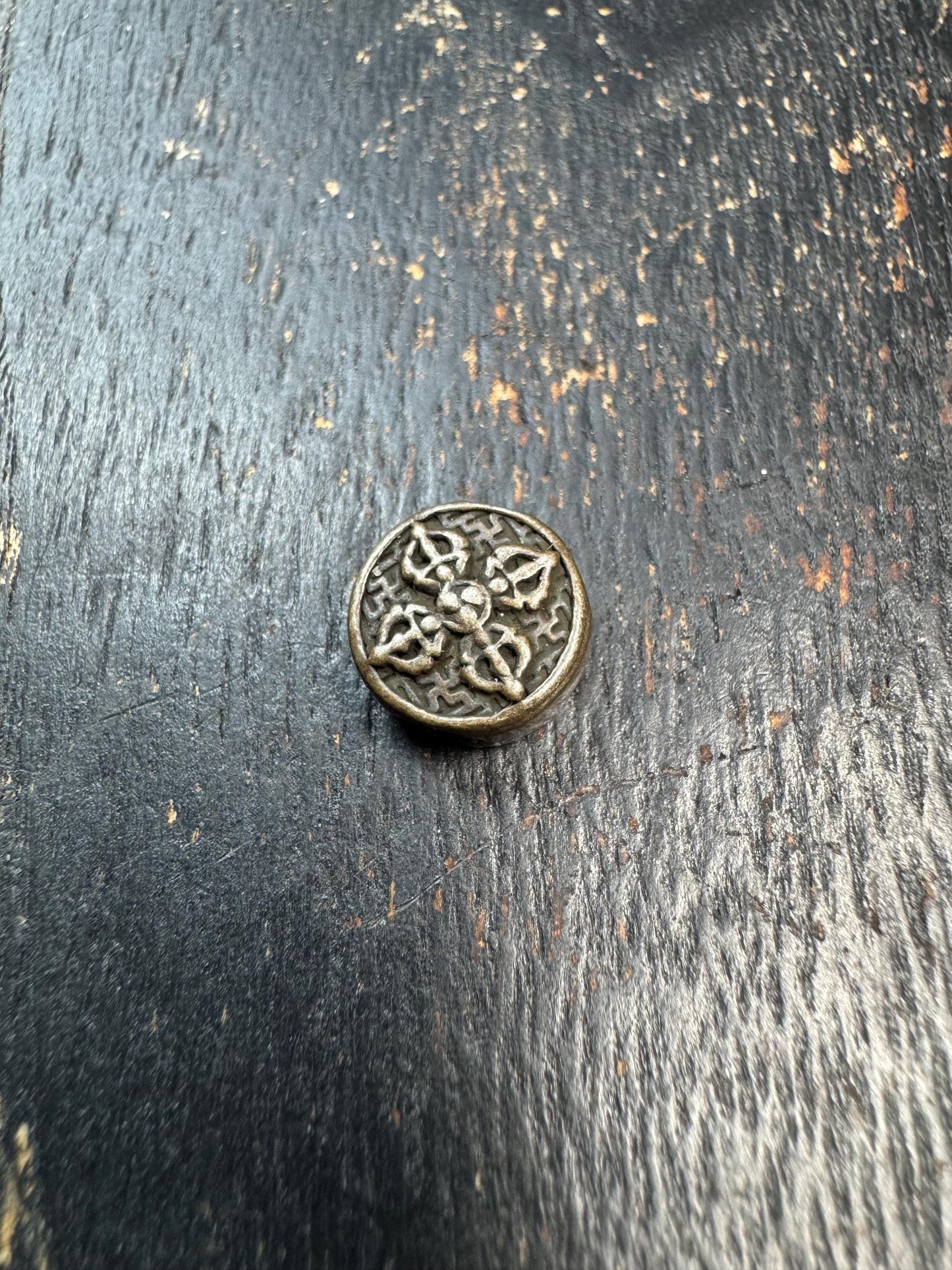 Tibetan Brass Spacer Bead – Vajra Symbol Round Bead – Antique Style Mala Bead – Jewelry Making Supply
