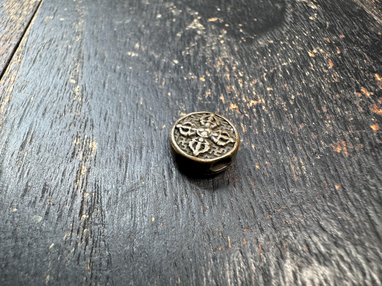 Tibetan Brass Spacer Bead – Vajra Symbol Round Bead – Antique Style Mala Bead – Jewelry Making Supply