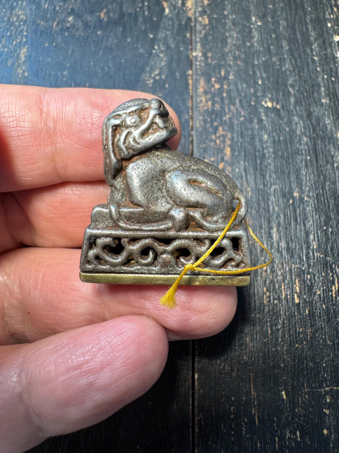Vintage Tibetan Snow Lion Seal Stamp – Iron Buddhist Ritual Seal, Himalayan Guardian Lion Chop, Antique Style Collectible