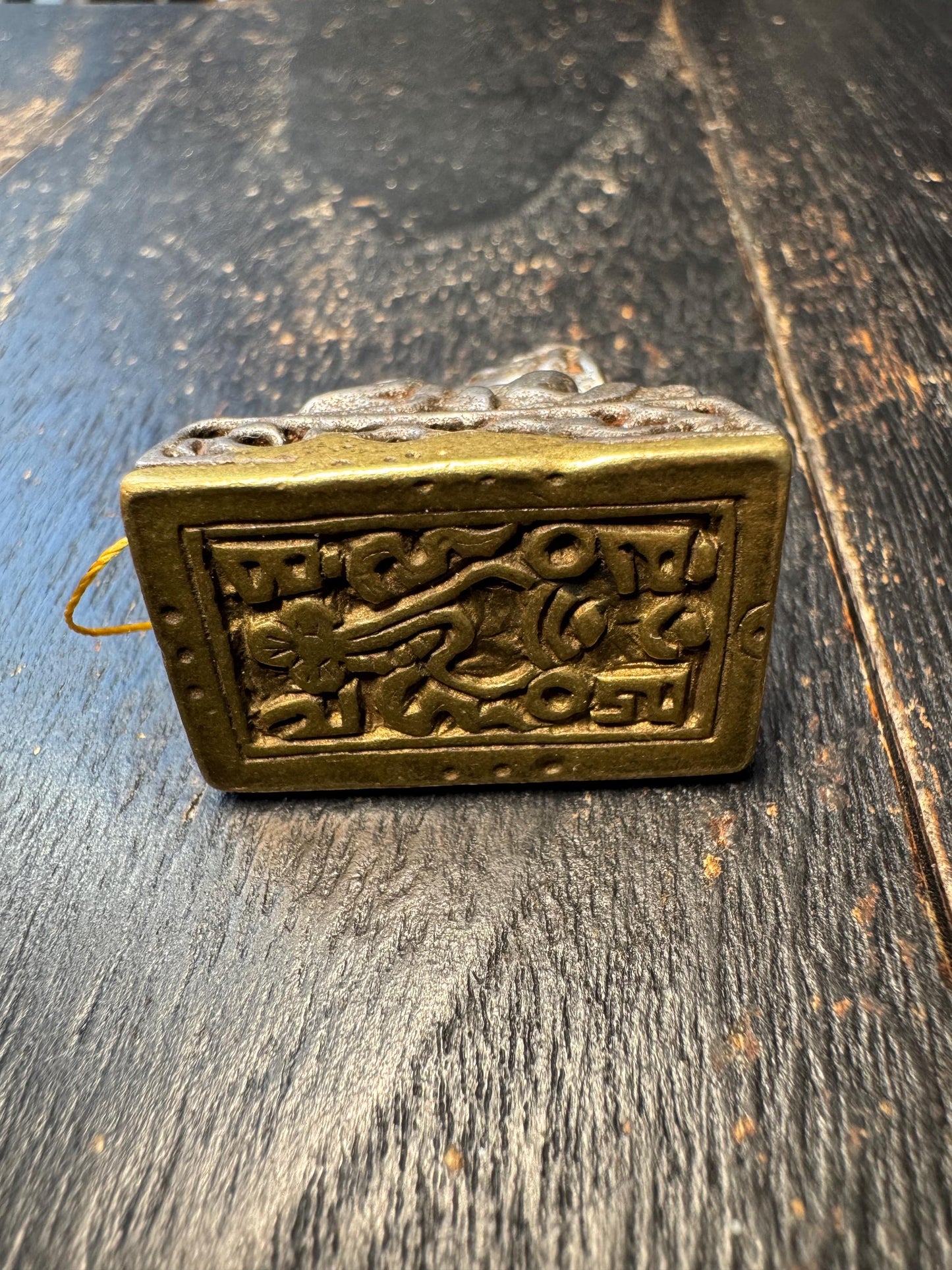 Vintage Tibetan Snow Lion Seal Stamp – Iron Buddhist Ritual Seal, Himalayan Guardian Lion Chop, Antique Style Collectible