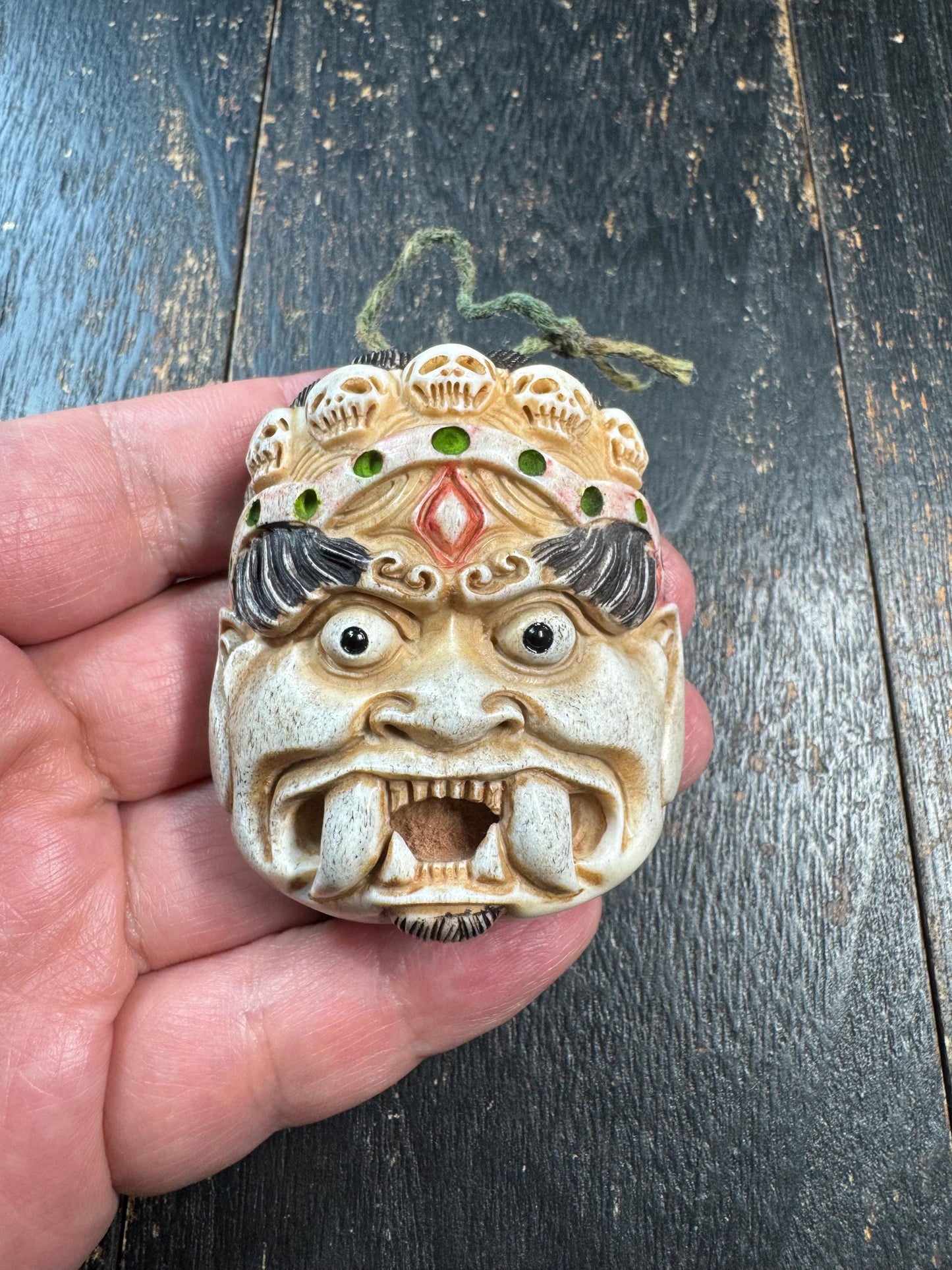 Antique Style Deer Antler Carved Vajra Protector Mask Pendant – Hand Carved Guangcai Polychrome, Wrathful Guardian Amulet