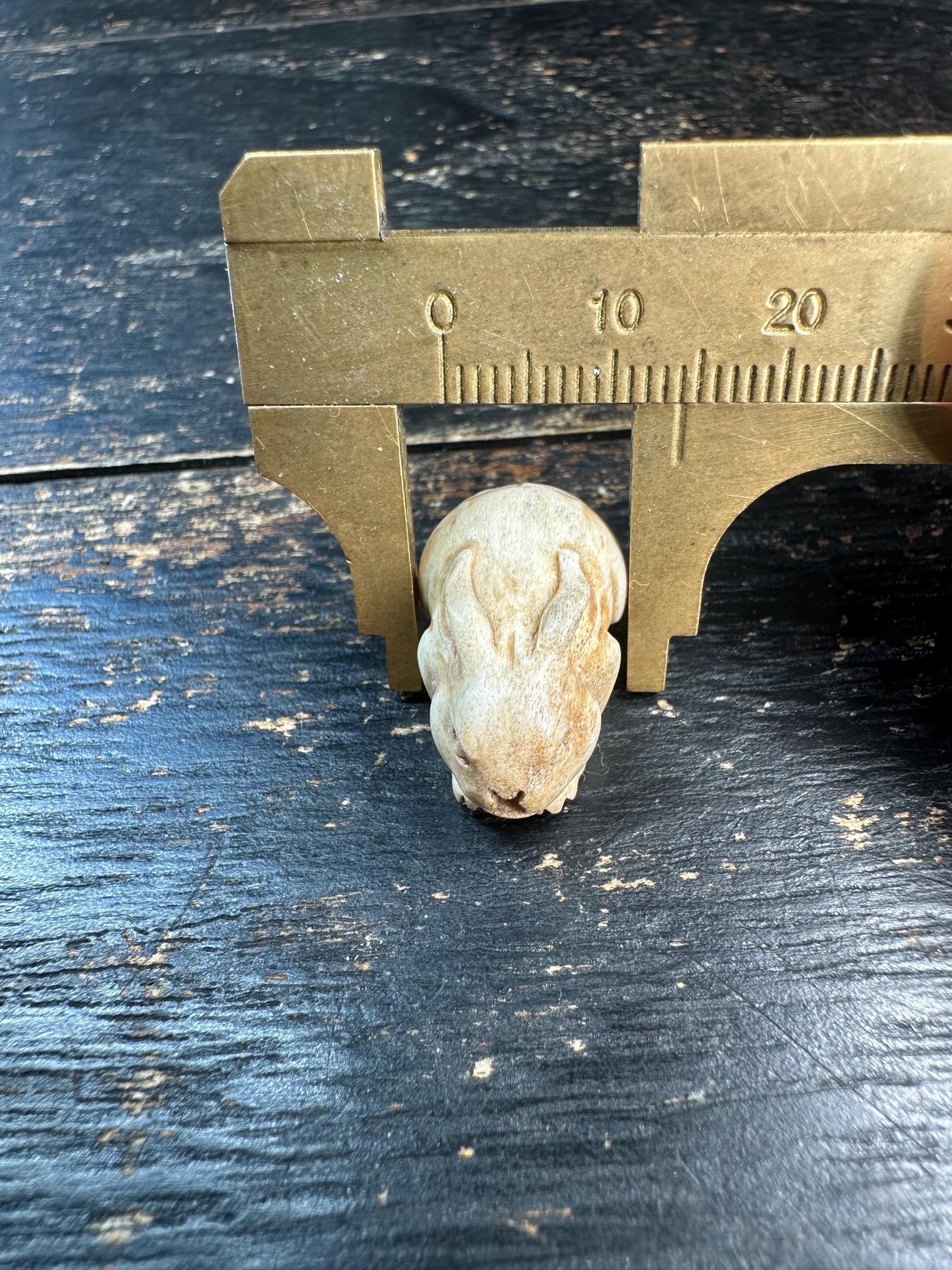 Hand Carved Deer Antler Rabbit Bead Pendant, Mini Bunny Charm, Natural Antler Amulet, Handmade Animal Bead for Necklace or Mala