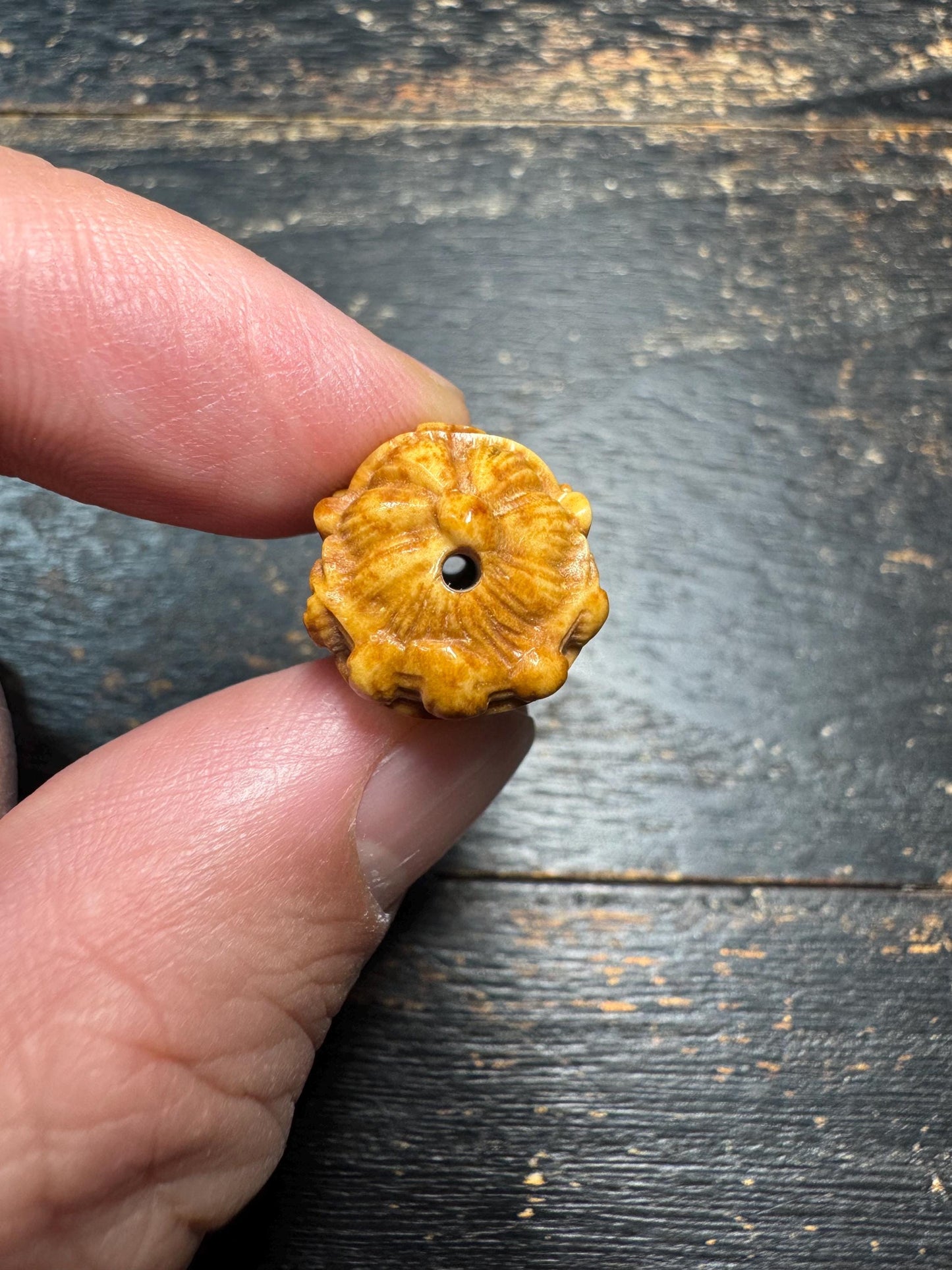 Hand Carved Deer Antler Mahakala Bead, Tibetan Mahakala Guru Bead, Mini Protector Deity Carving, Himalayan Amulet Pendant