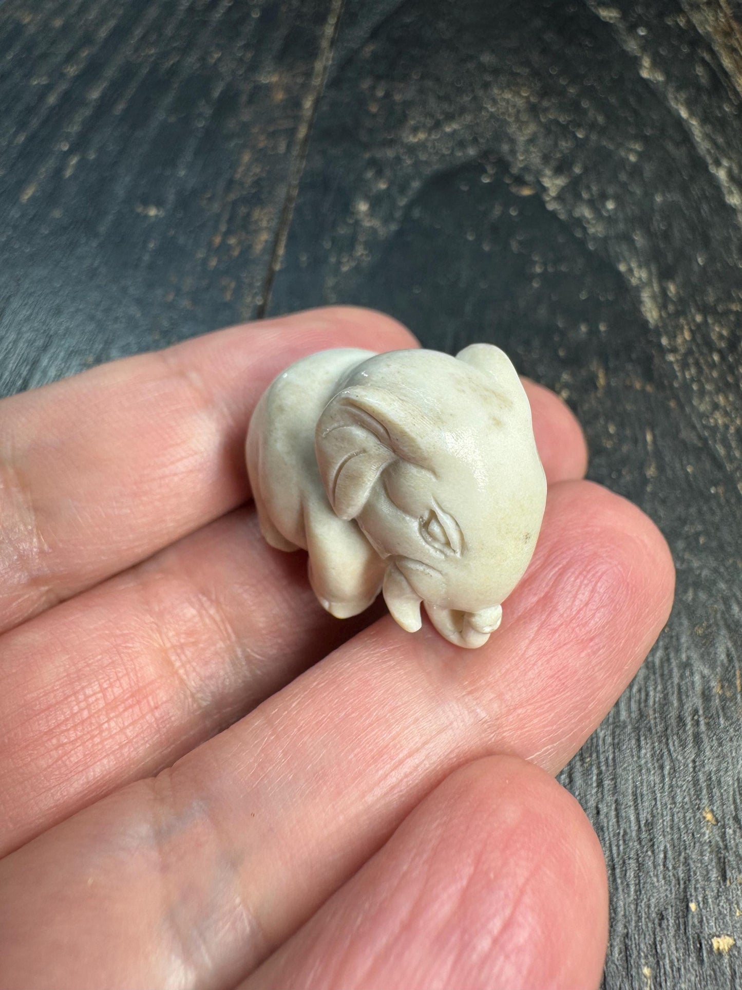 Hand Carved Deer Antler Elephant Pendant Mini Animal Charm, Vintage Style Bone Carving Elephant Figurine, Good Luck Amulet