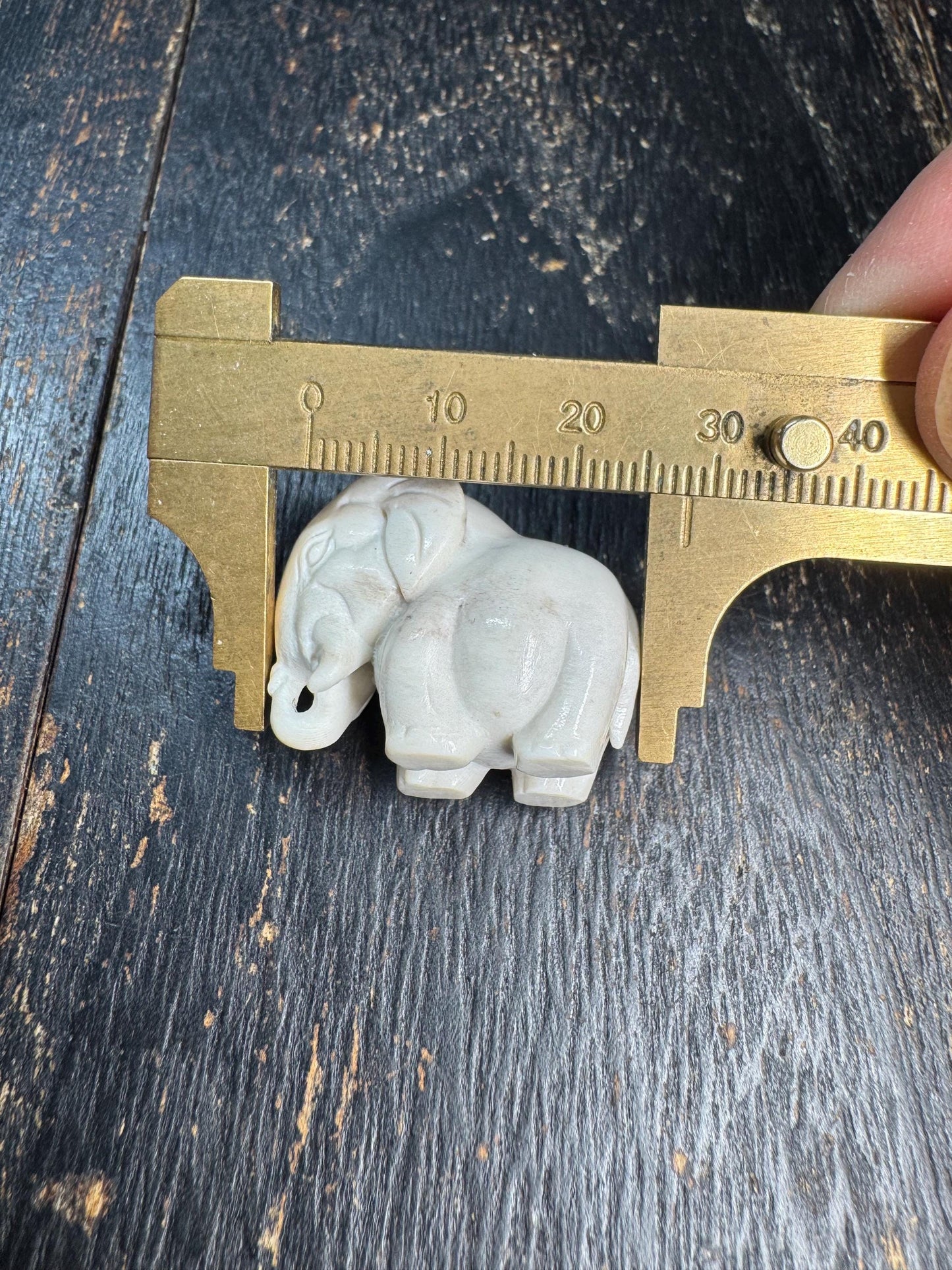 Hand Carved Deer Antler Elephant Pendant Mini Animal Charm, Vintage Style Bone Carving Elephant Figurine, Good Luck Amulet