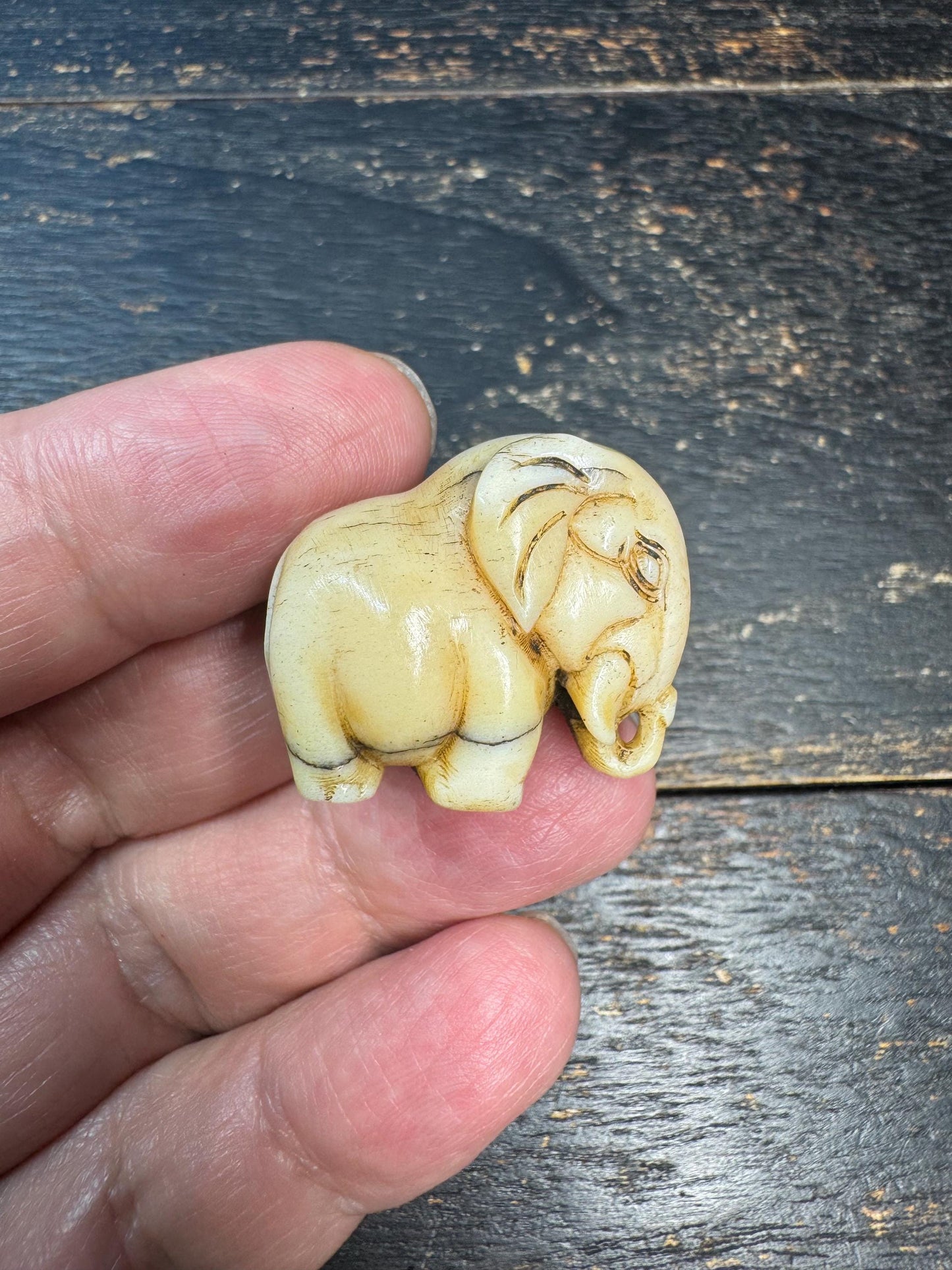 Hand Carved Deer Antler Elephant Pendant, Mini Elephant Figurine, Animal Charm, Natural Antler Carving, Lucky Elephant Gift