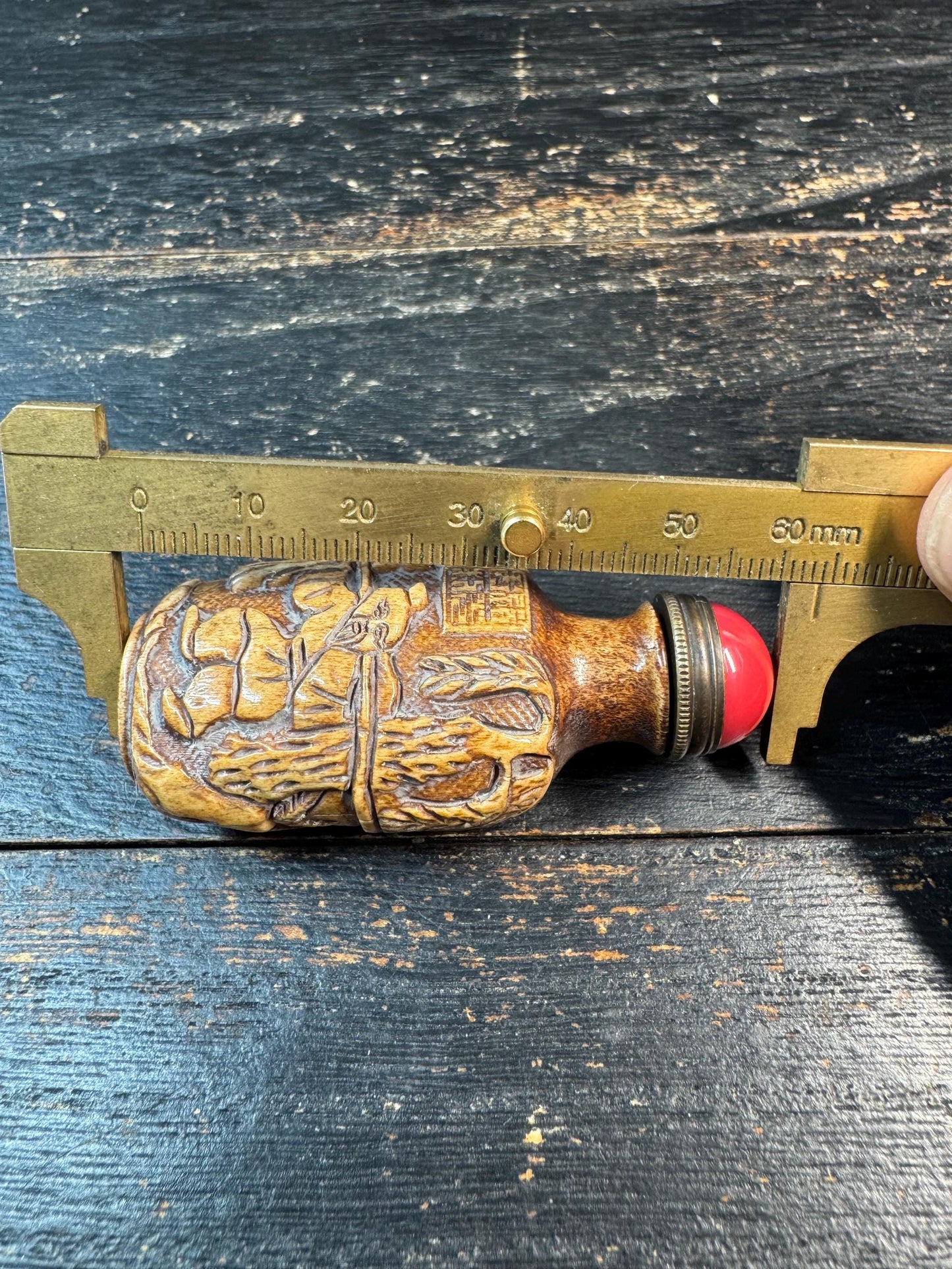 Hand Carved Deer Antler Snuff Bottle, Chinese Sage Scene Mini Bottle, Red Top Stopper, Folk Art Collector Decor